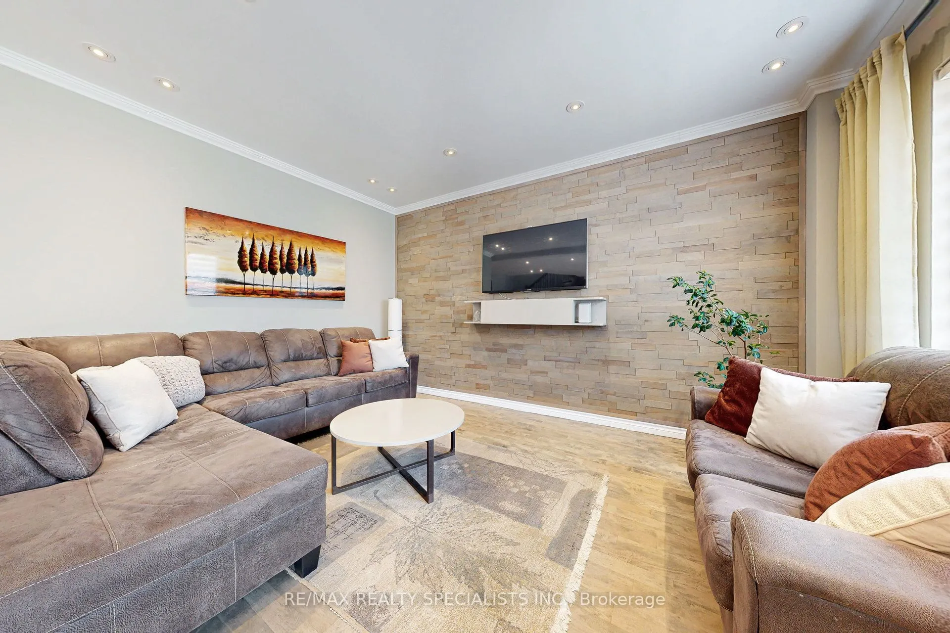 3205 Rolling Stone Court
