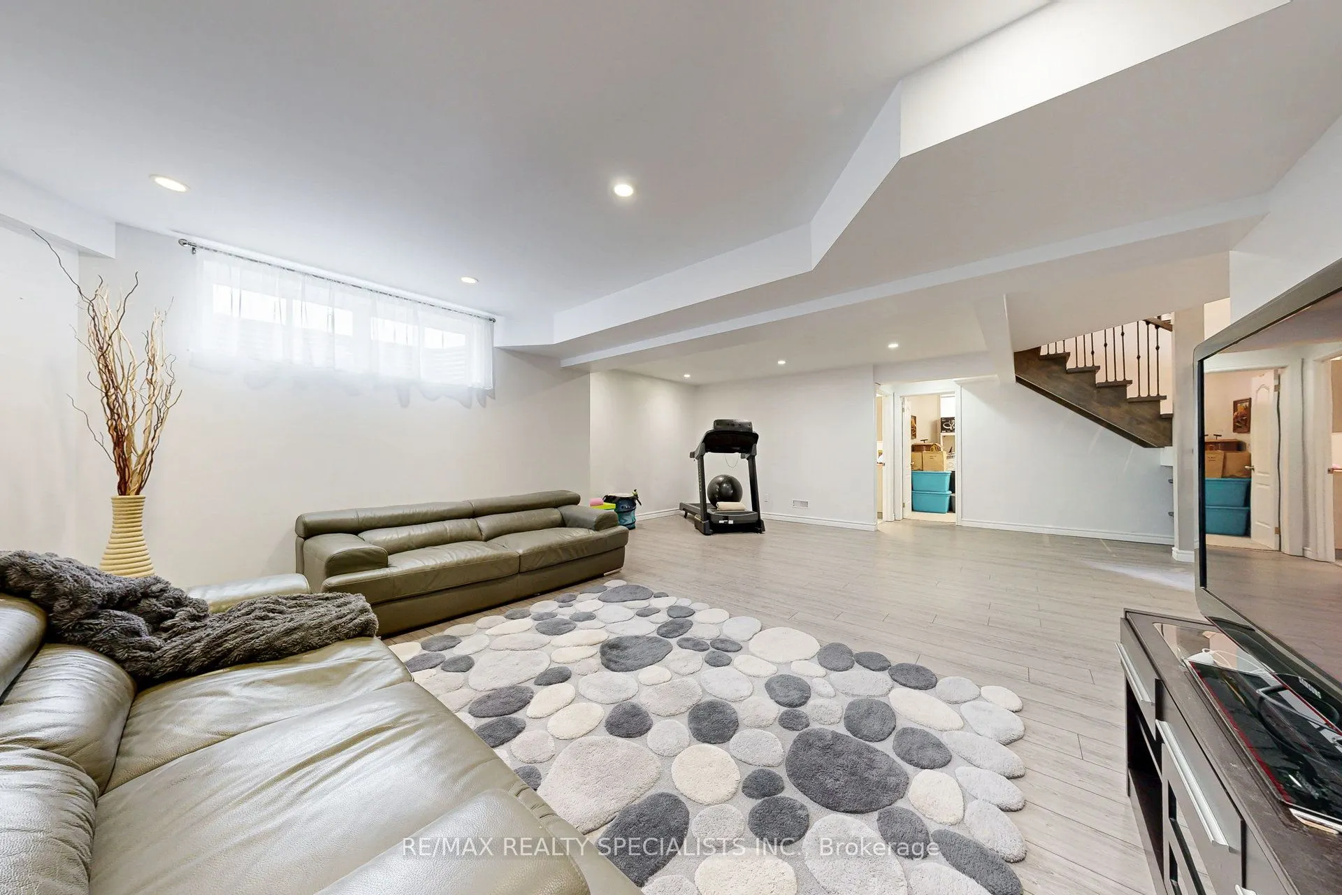 3205 Rolling Stone Court