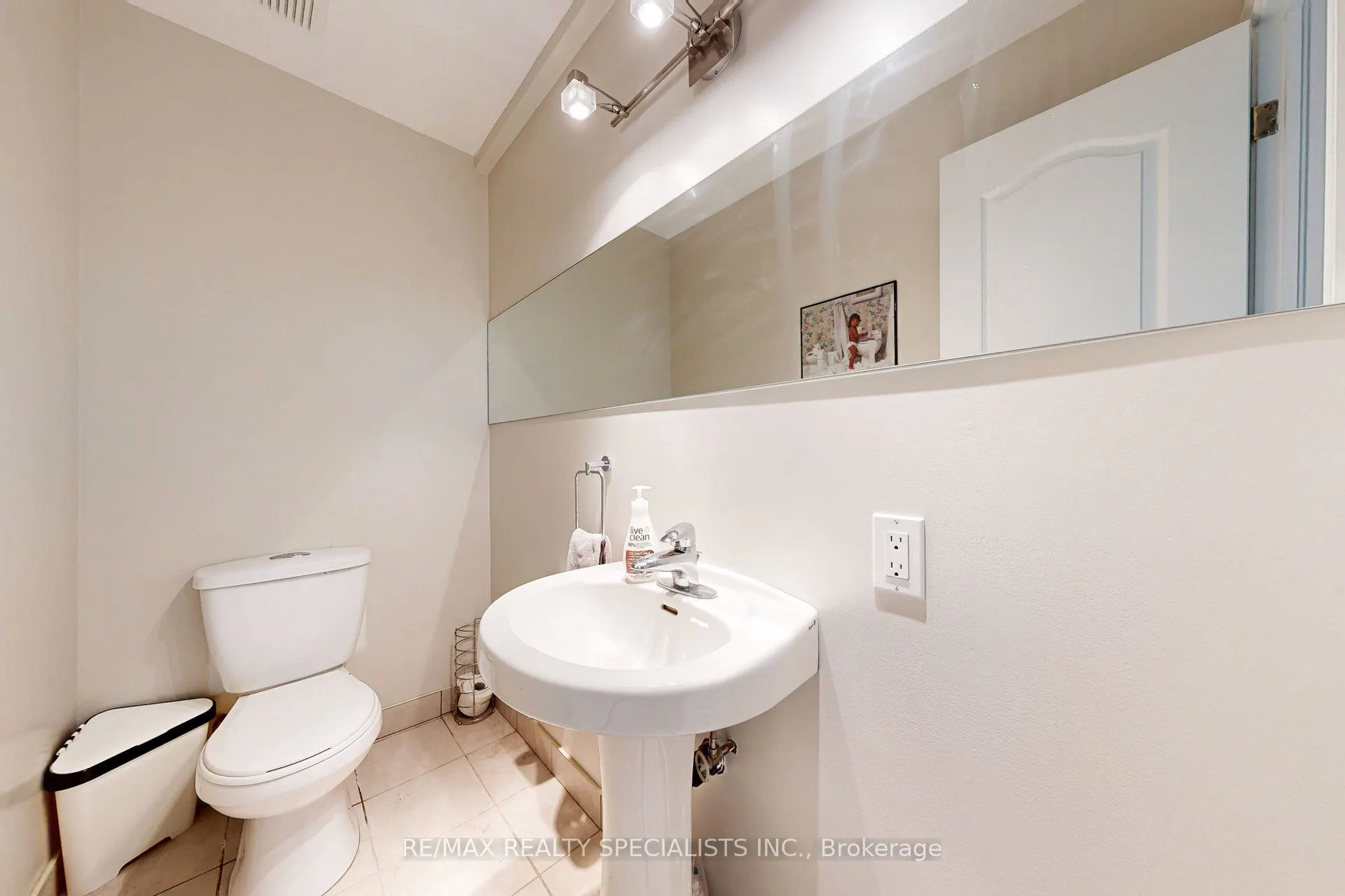 3205 Rolling Stone Court