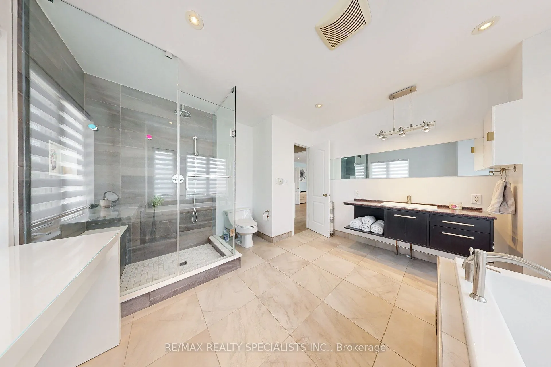 3205 Rolling Stone Court