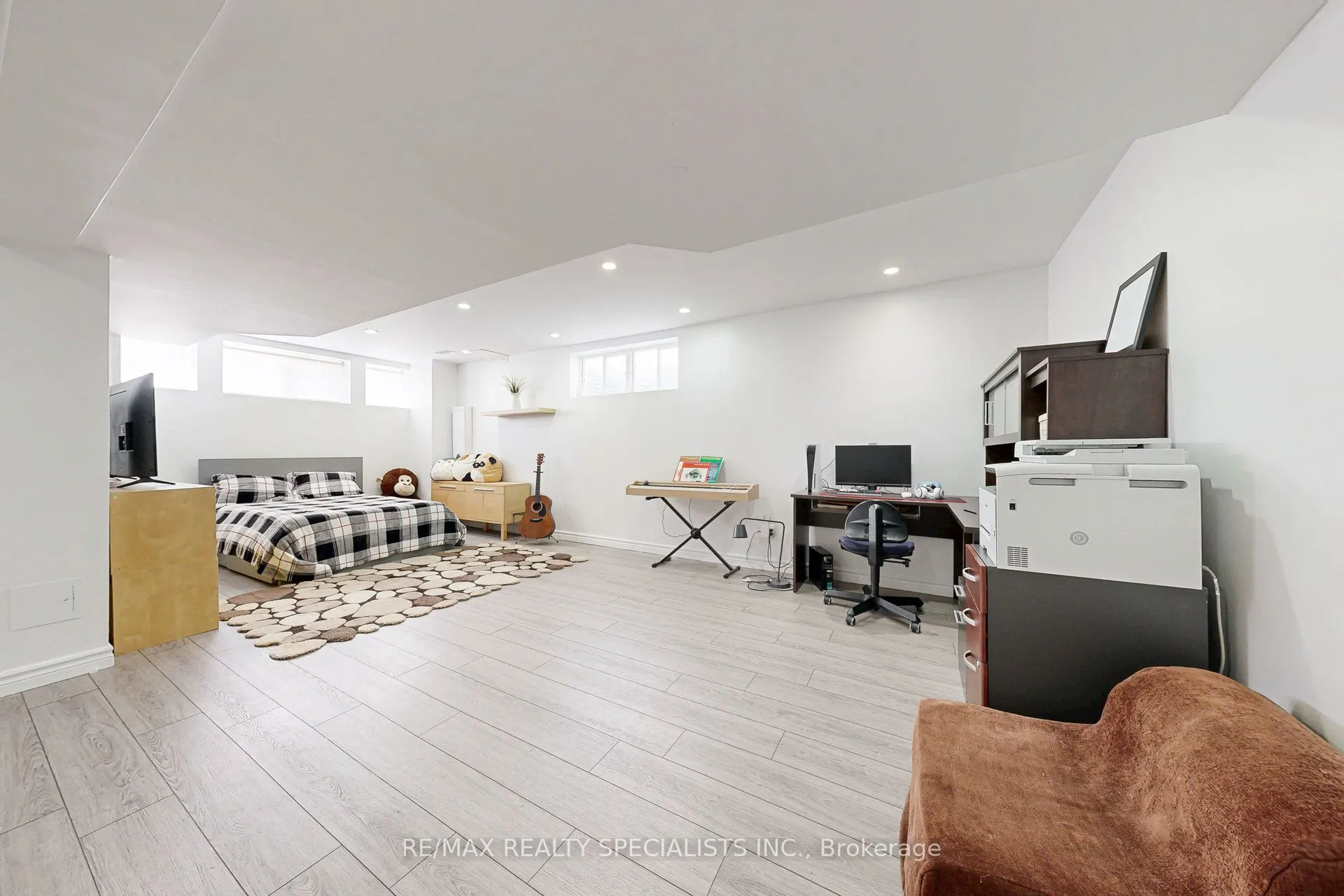 3205 Rolling Stone Court