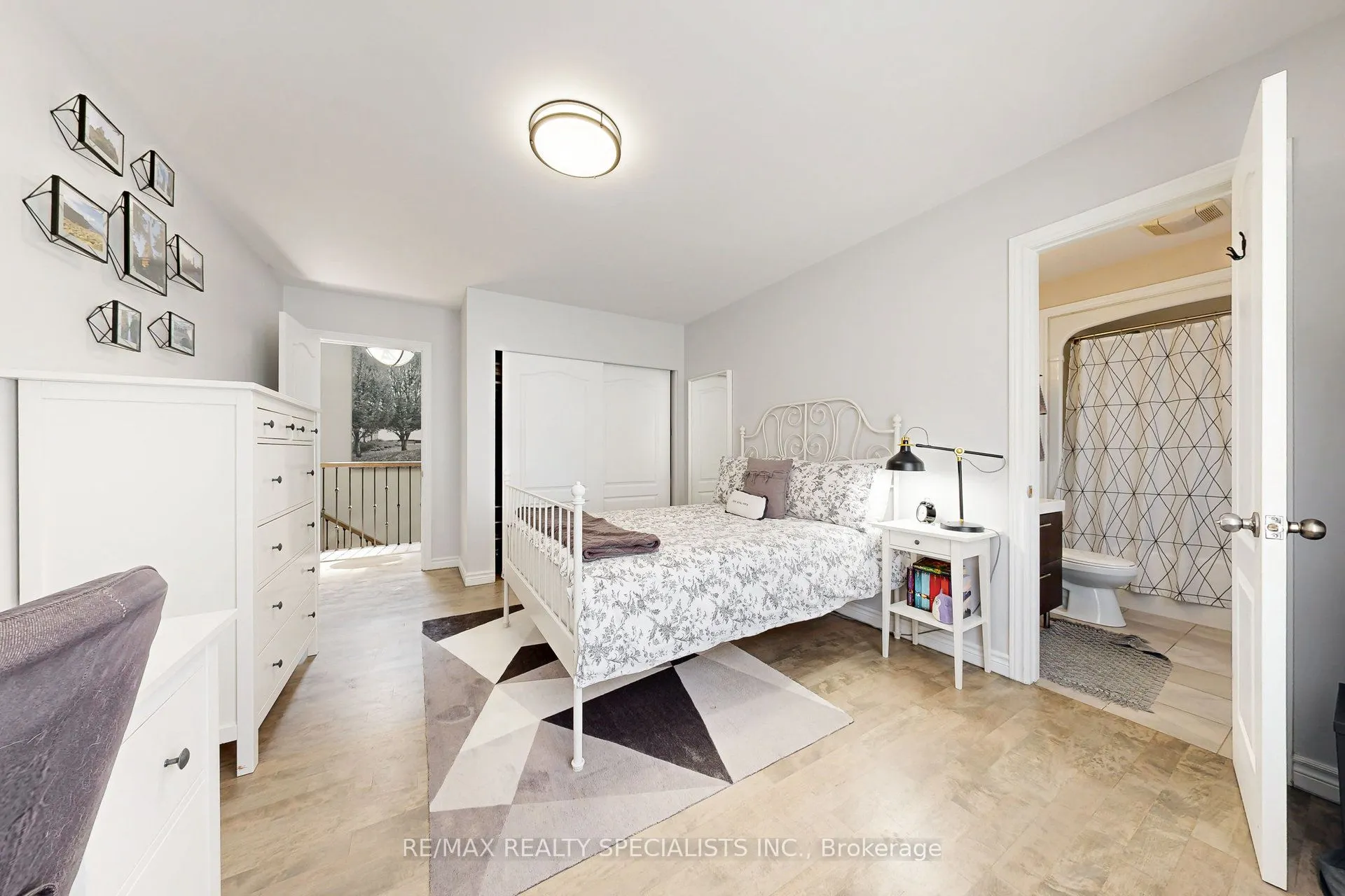 3205 Rolling Stone Court