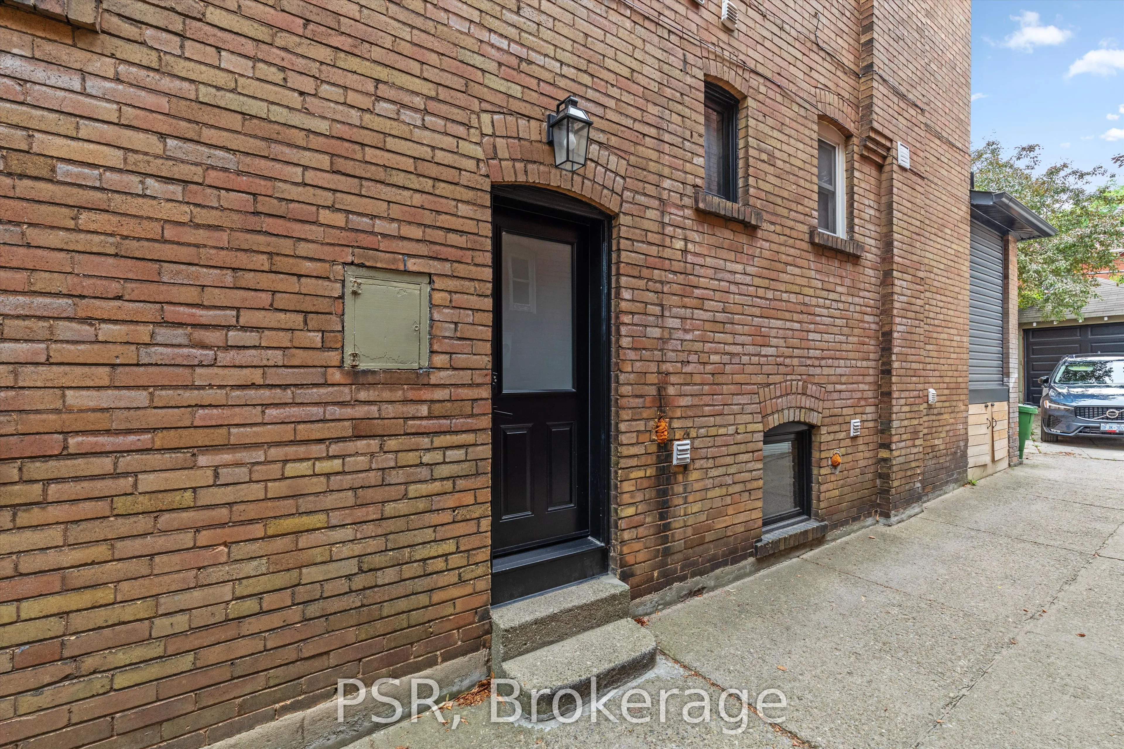 332 Kennedy Avenue, #Lower