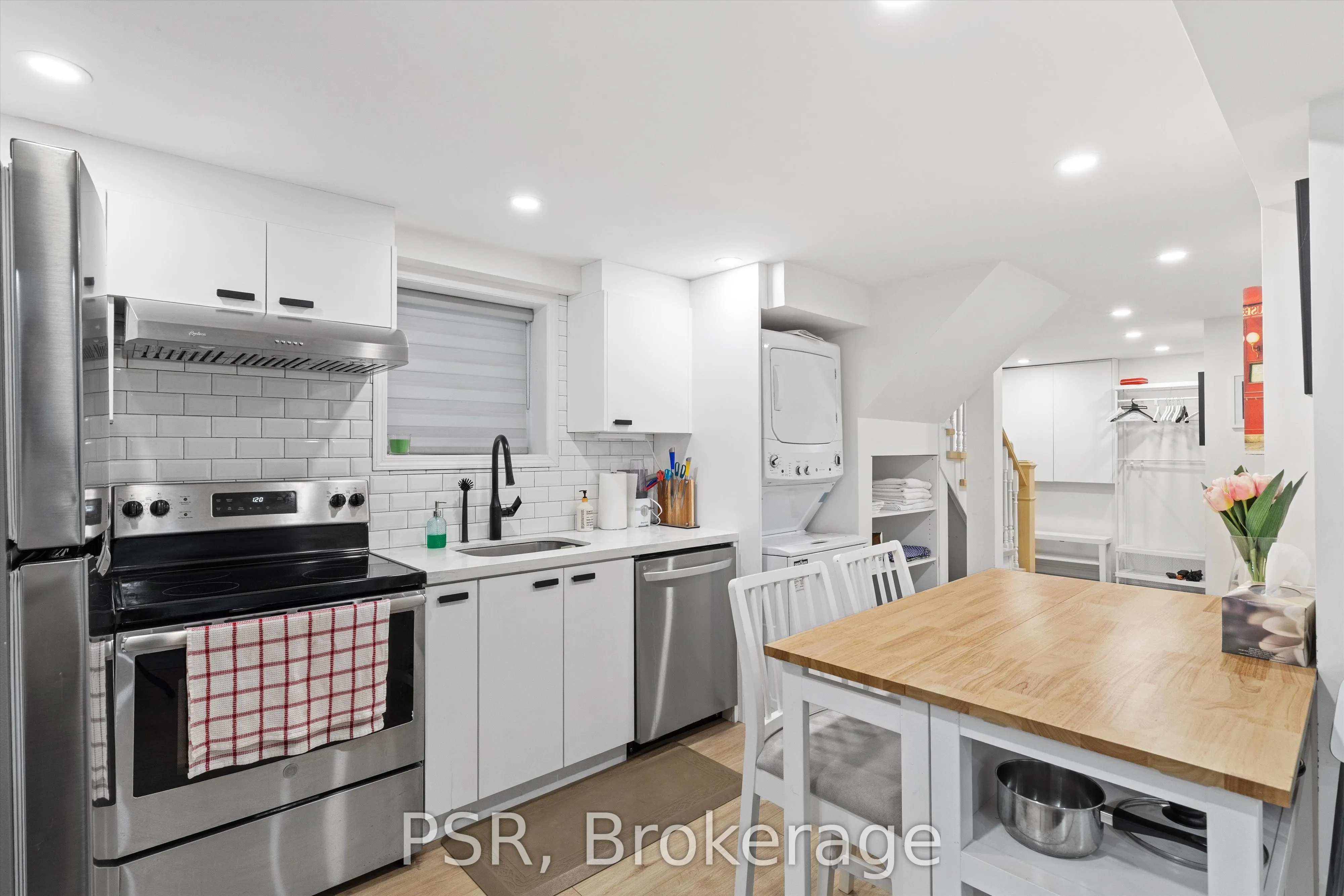 332 Kennedy Avenue, #Lower
