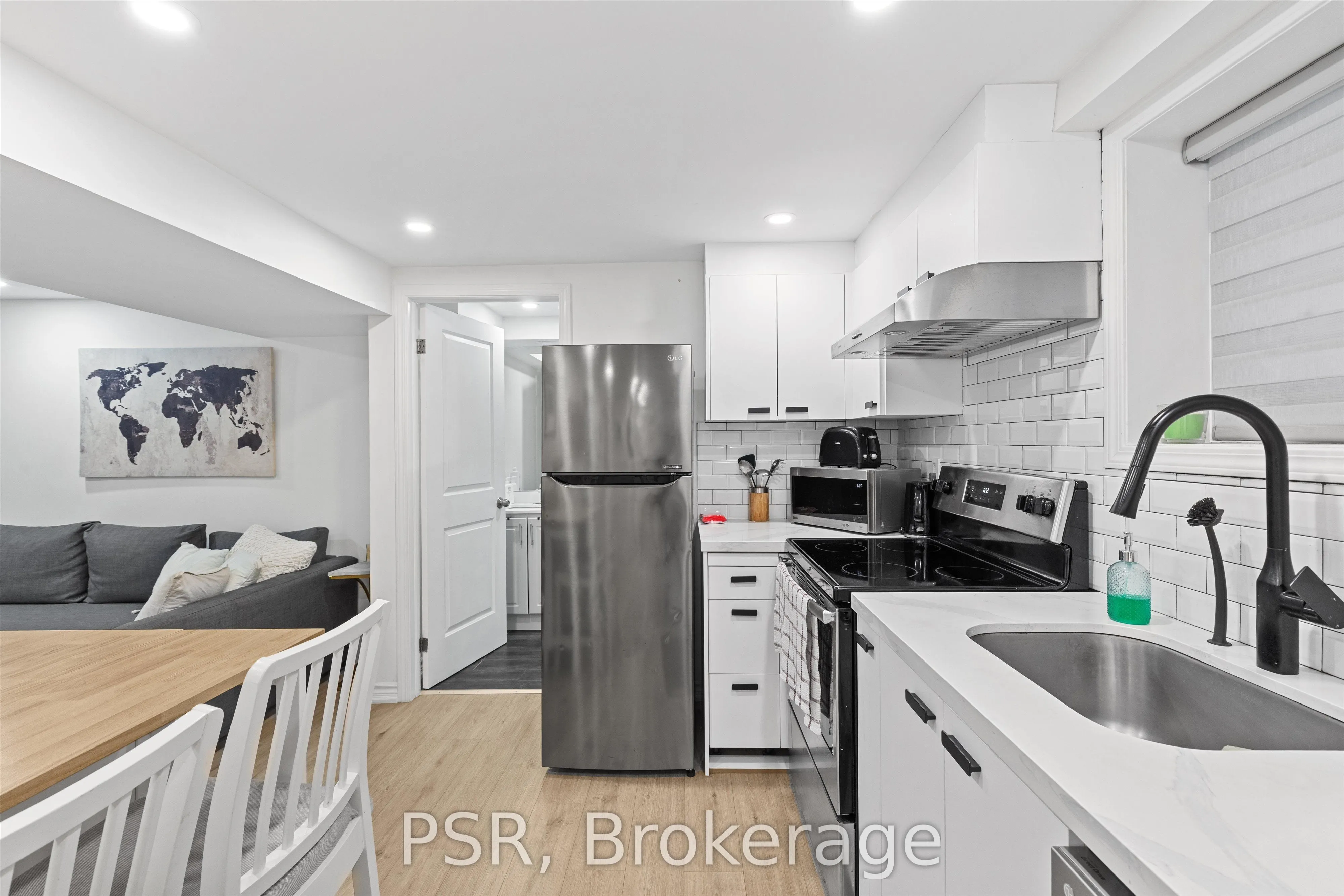 332 Kennedy Avenue, #Lower