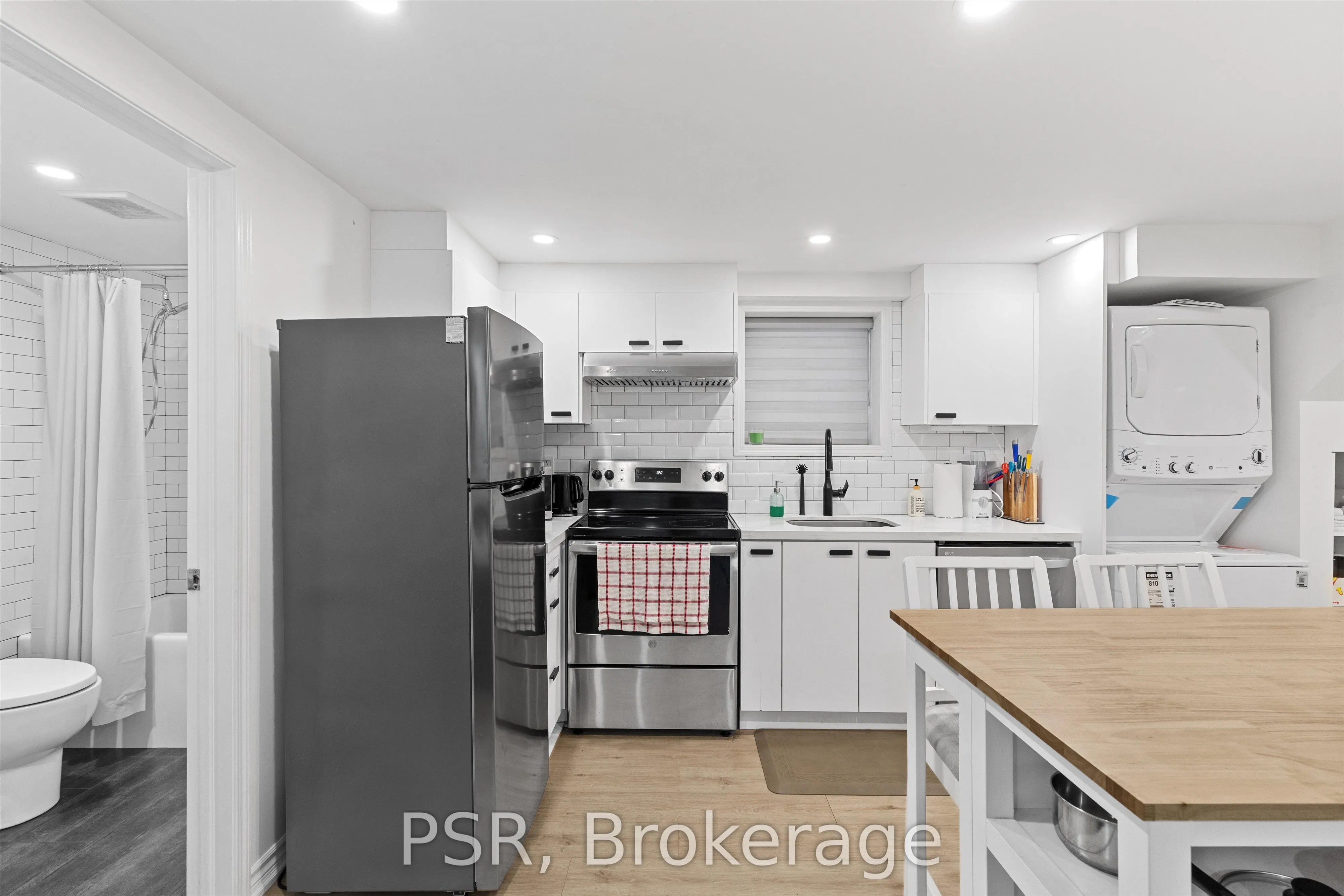 332 Kennedy Avenue, #Lower