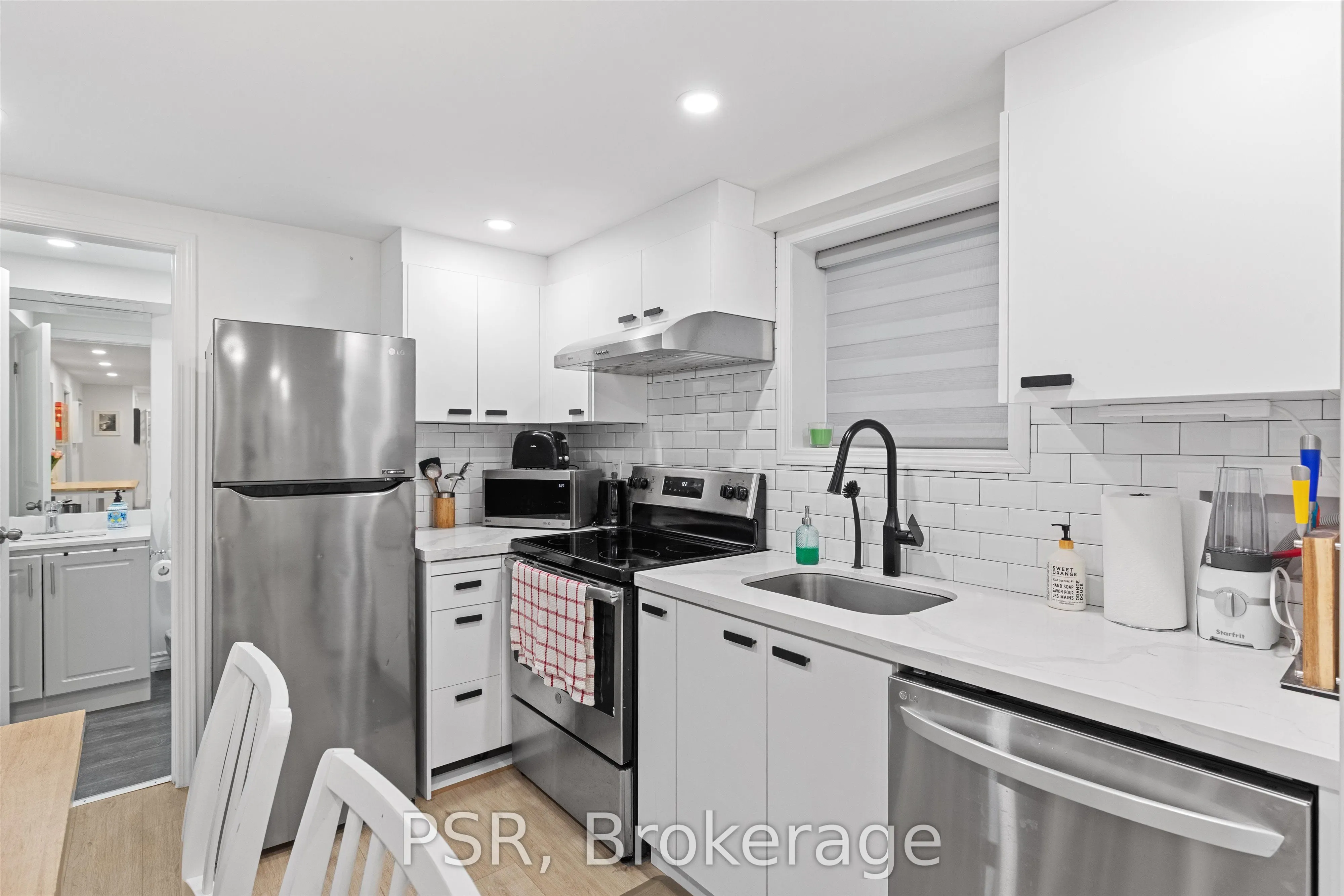 332 Kennedy Avenue, #Lower