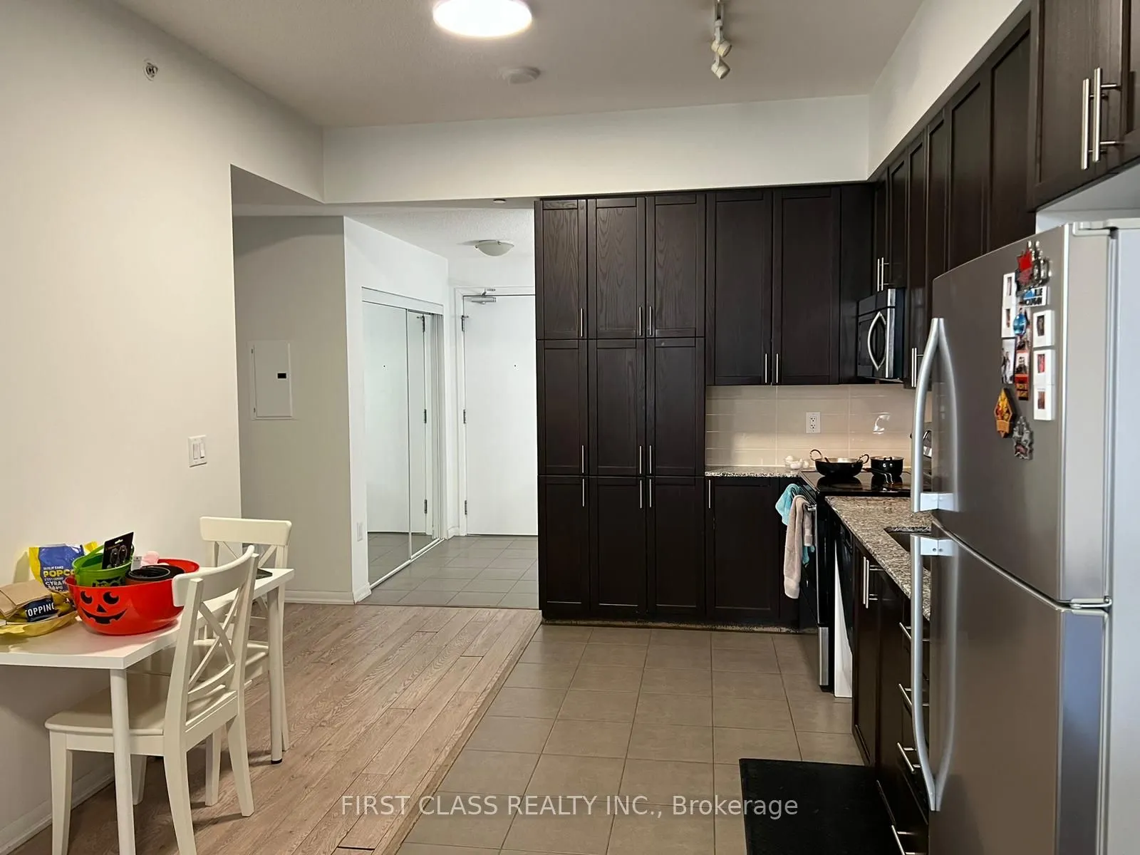 830 Lawrence Avenue W, #811