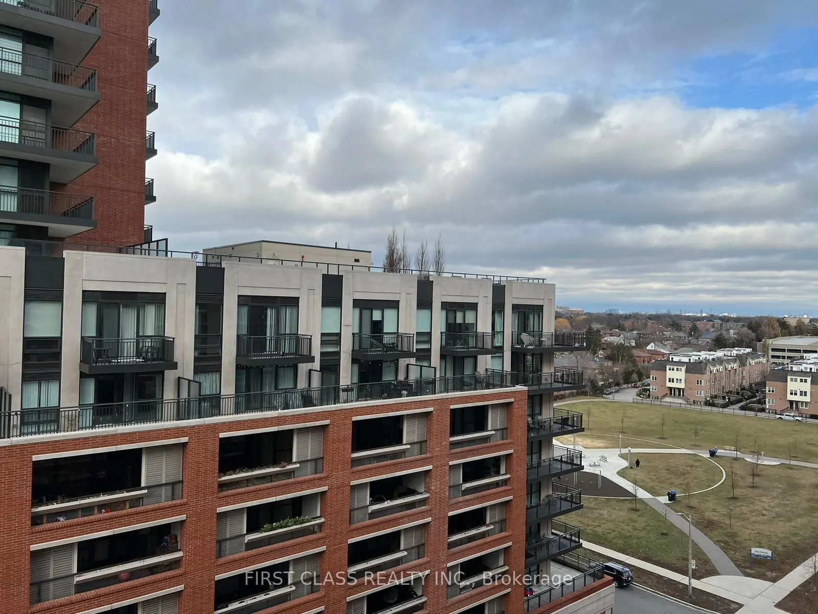 830 Lawrence Avenue W, #811