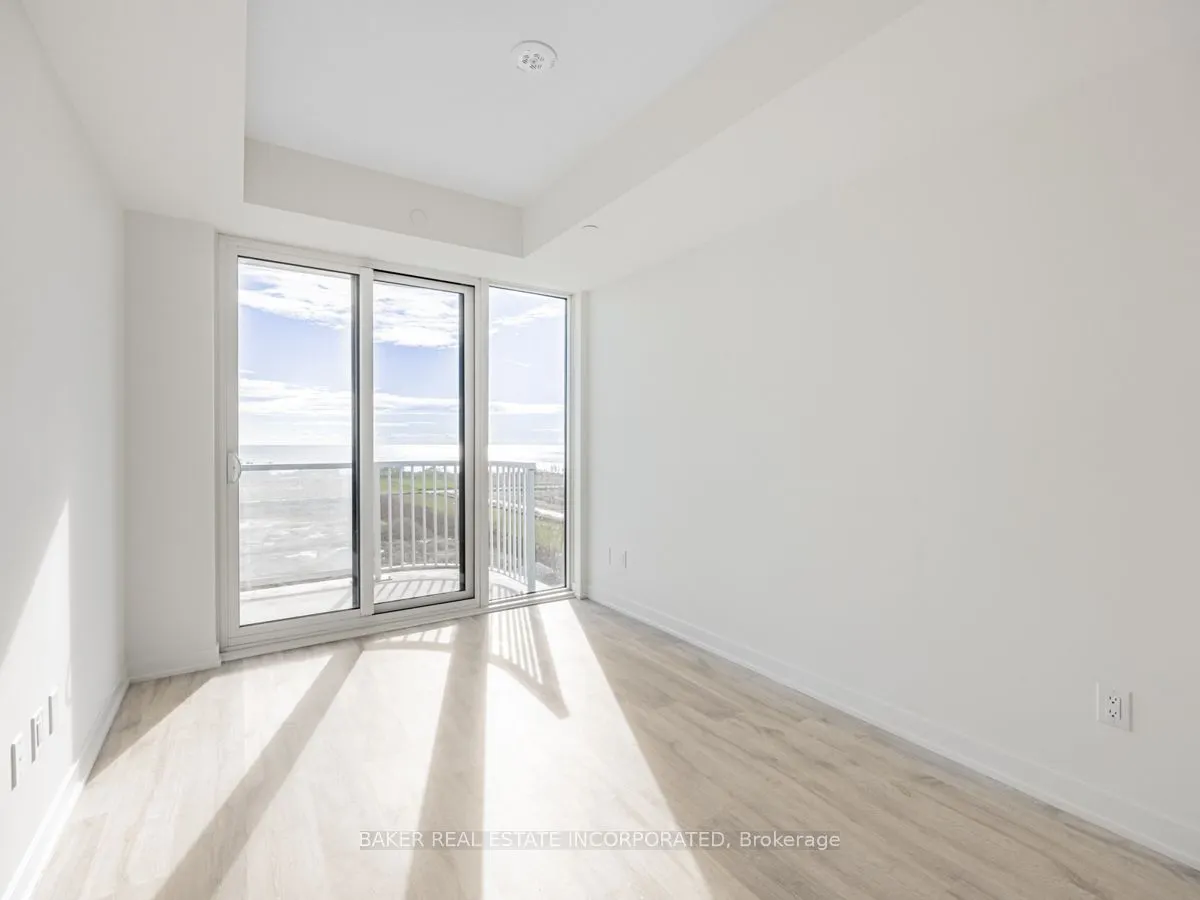 220 Missinnihe Way, #808