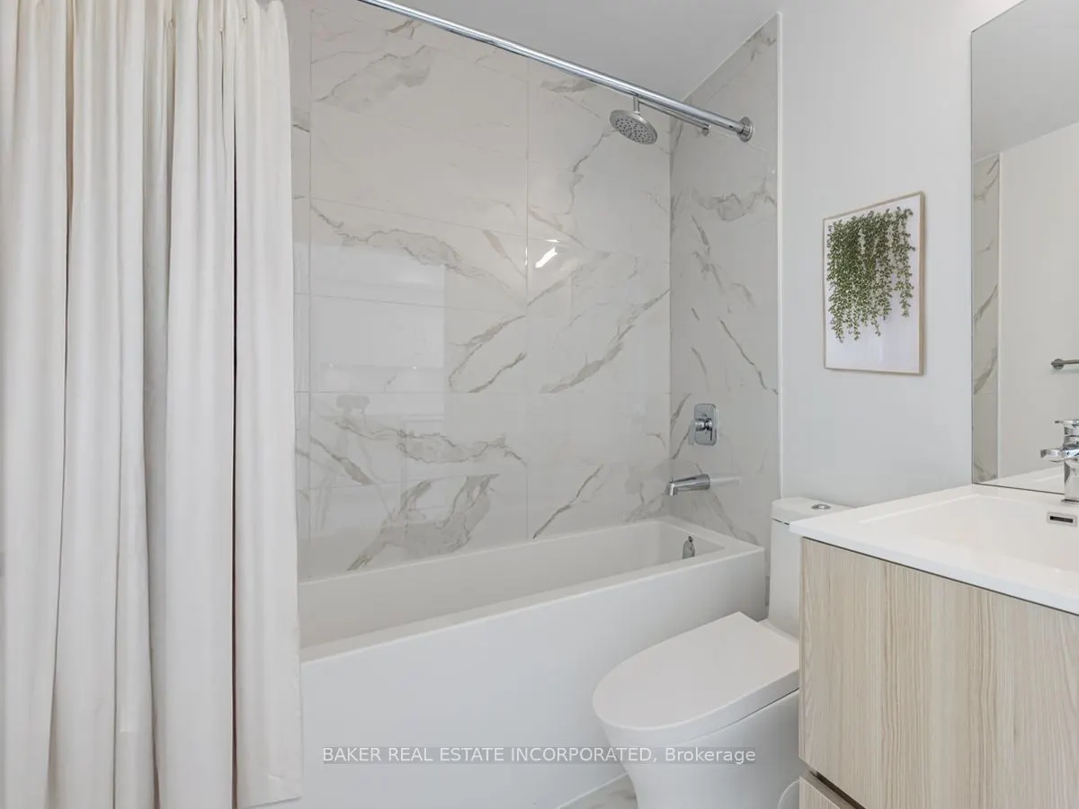 220 Missinnihe Way, #808