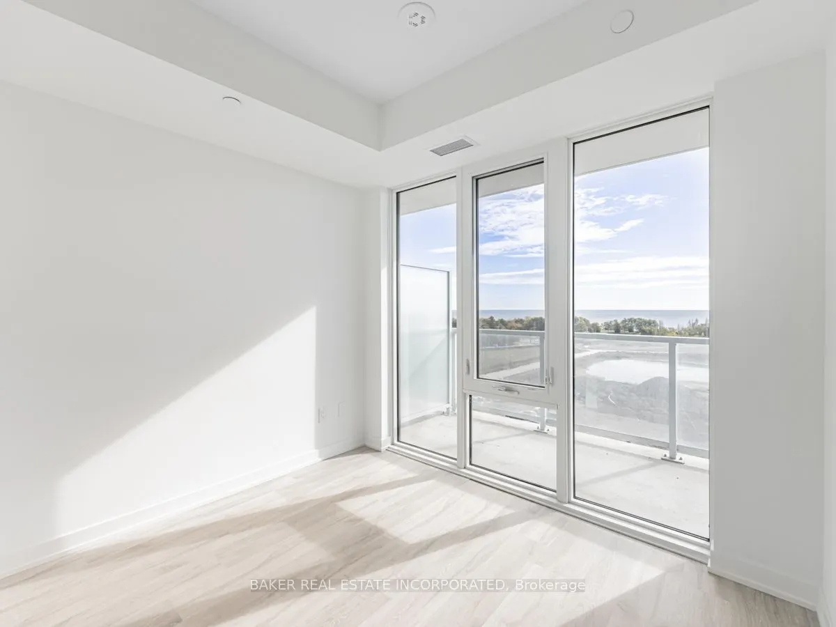 220 Missinnihe Way, #808