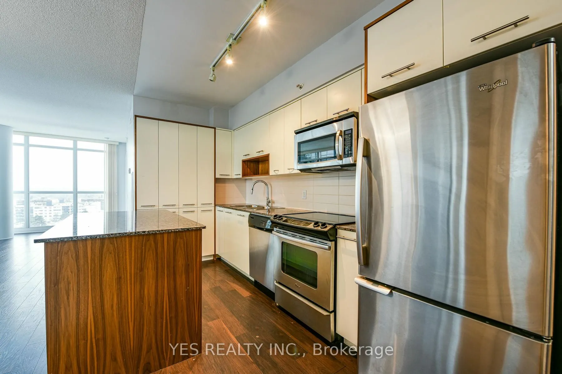 1 Valhalla Inn Road, #1204