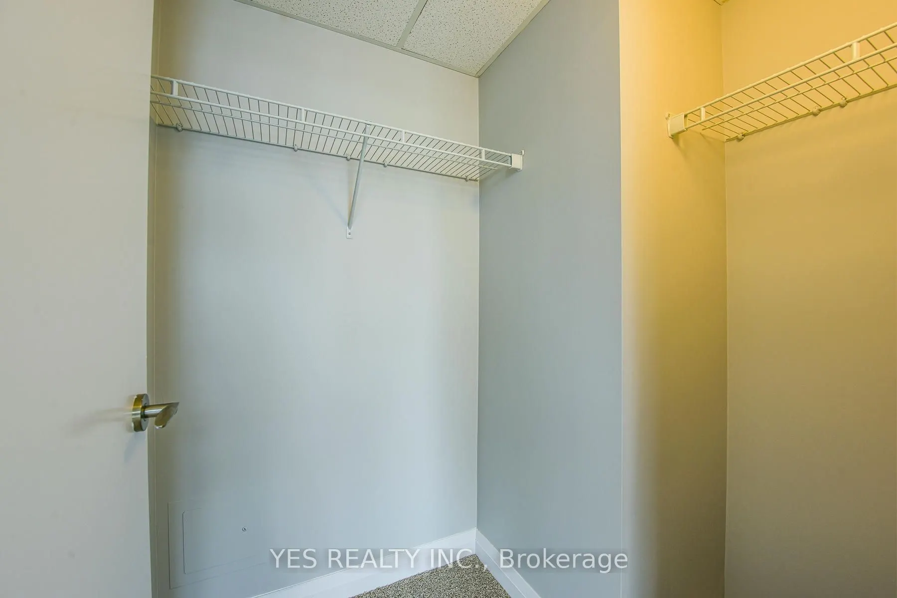 1 Valhalla Inn Road, #1204