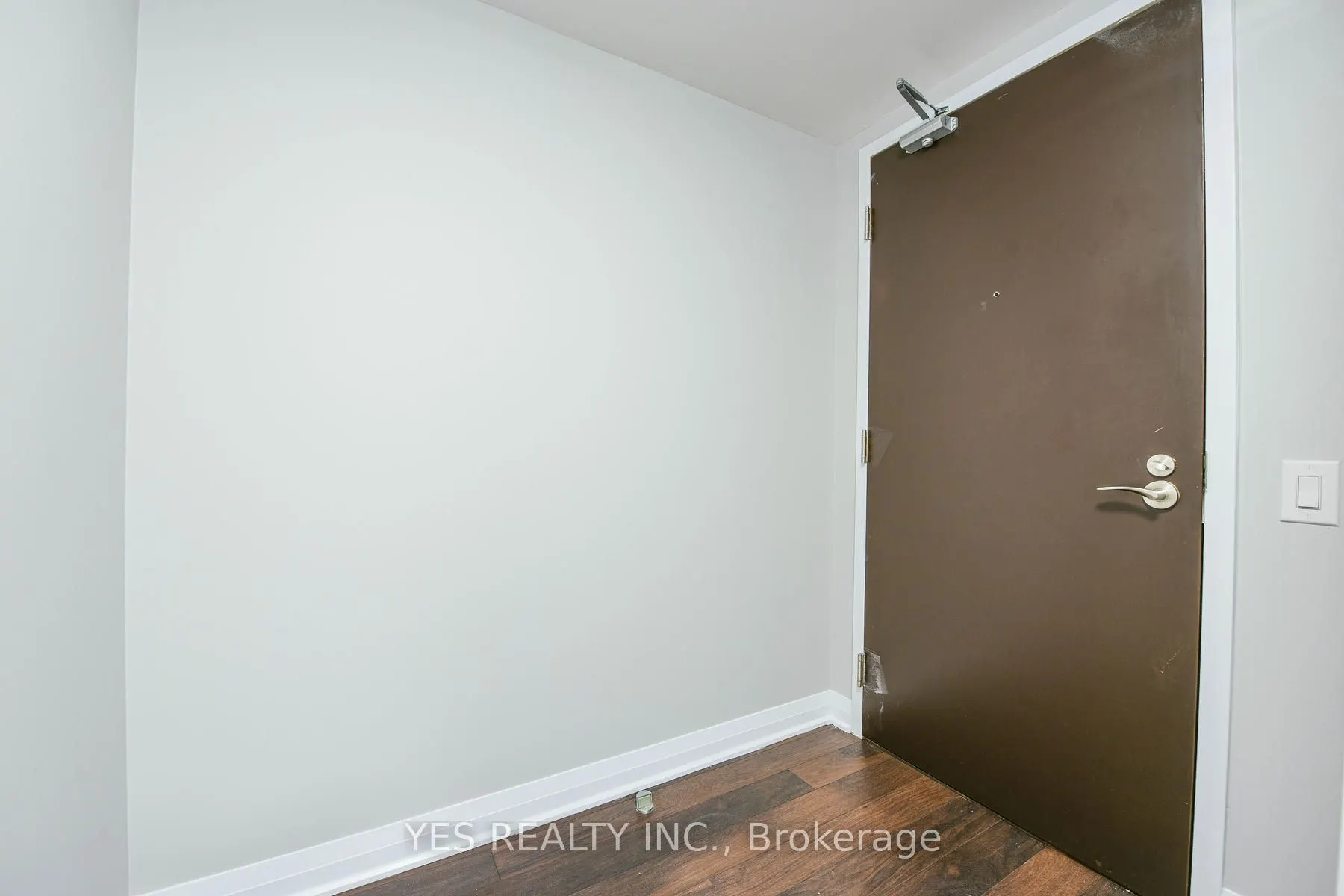 1 Valhalla Inn Road, #1204
