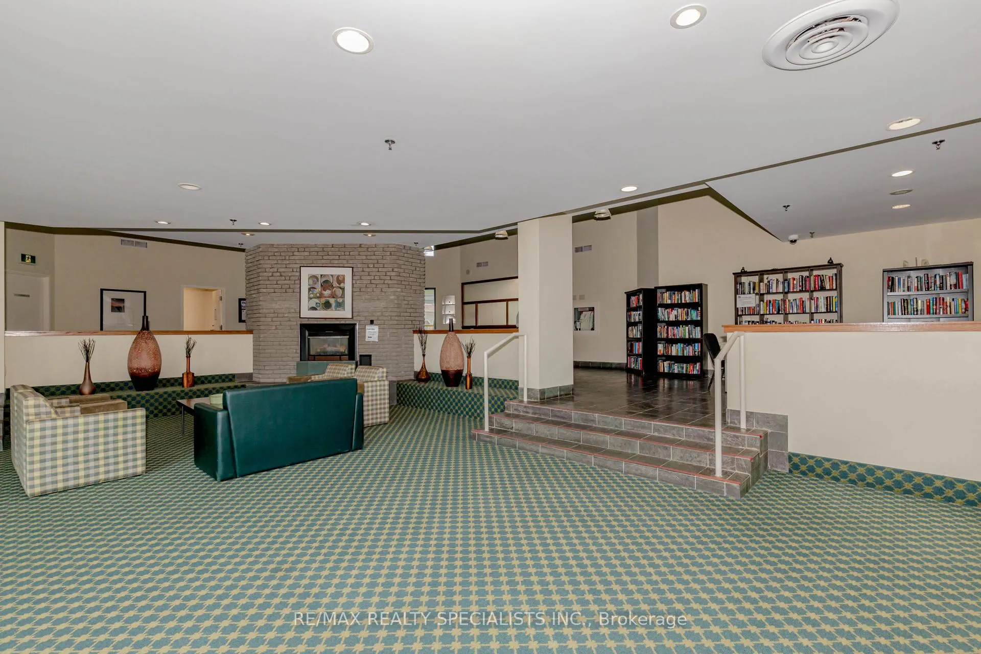 2177 Burnhamthorpe Road W, #1102