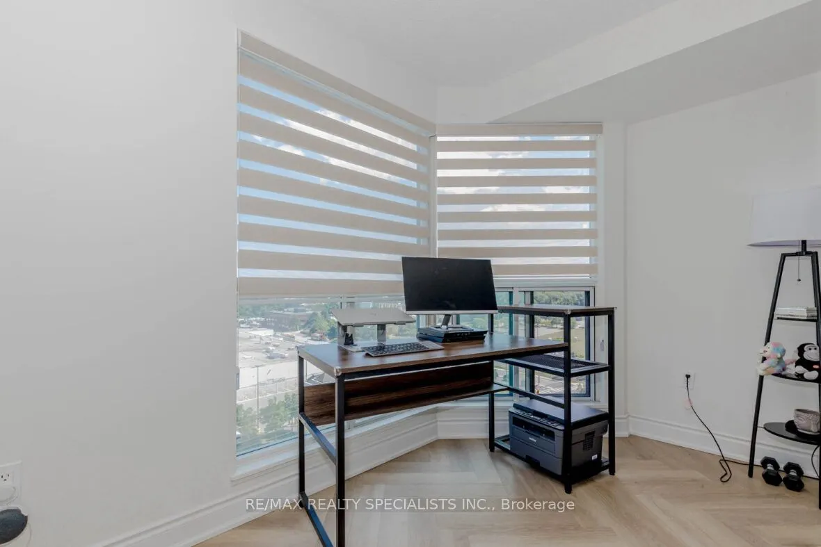 2177 Burnhamthorpe Road W, #1102