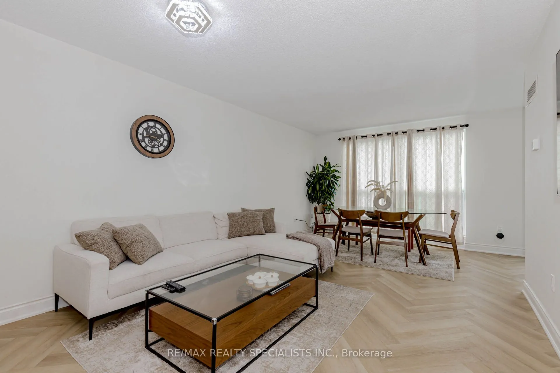 2177 Burnhamthorpe Road W, #1102