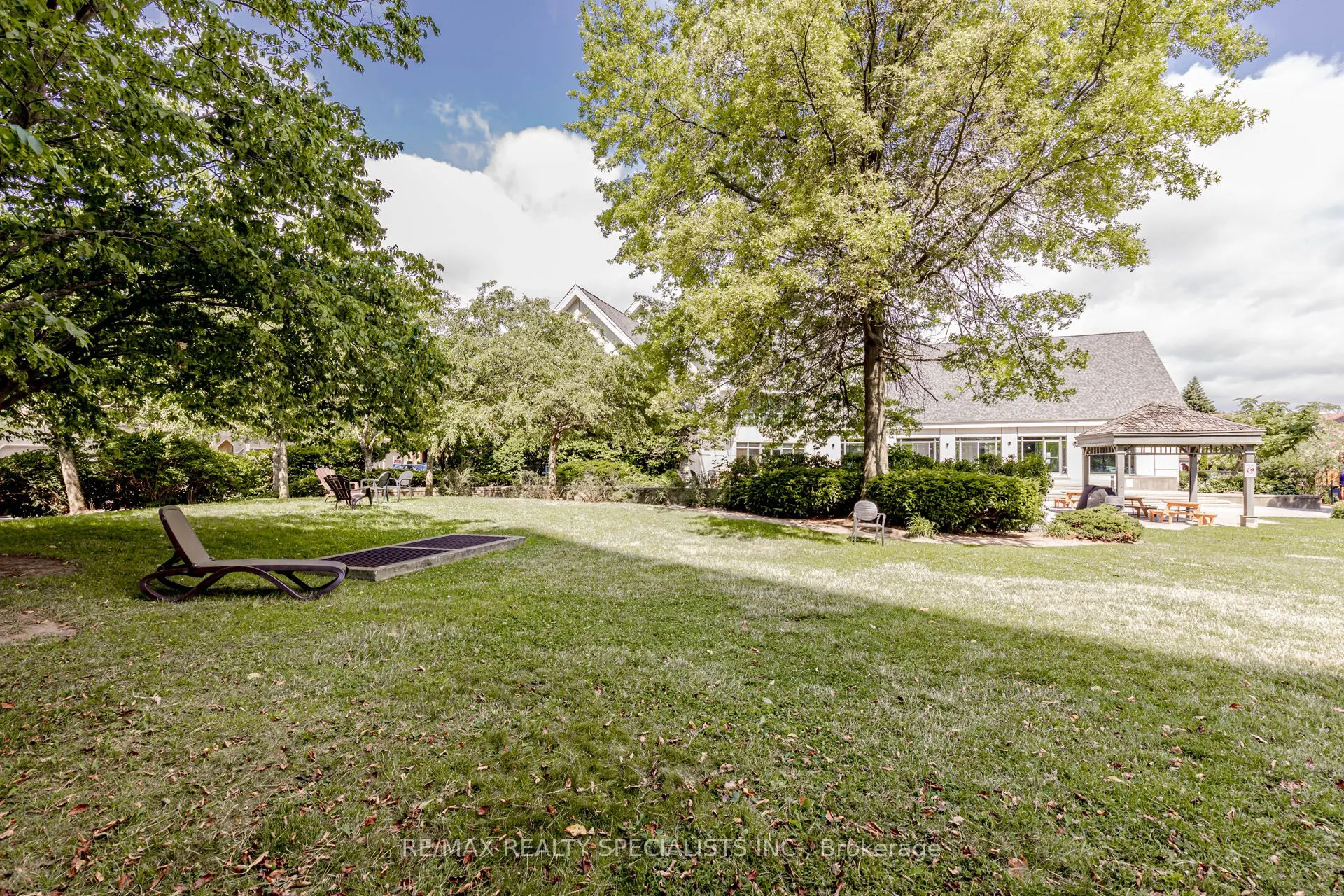 2177 Burnhamthorpe Road W, #1102