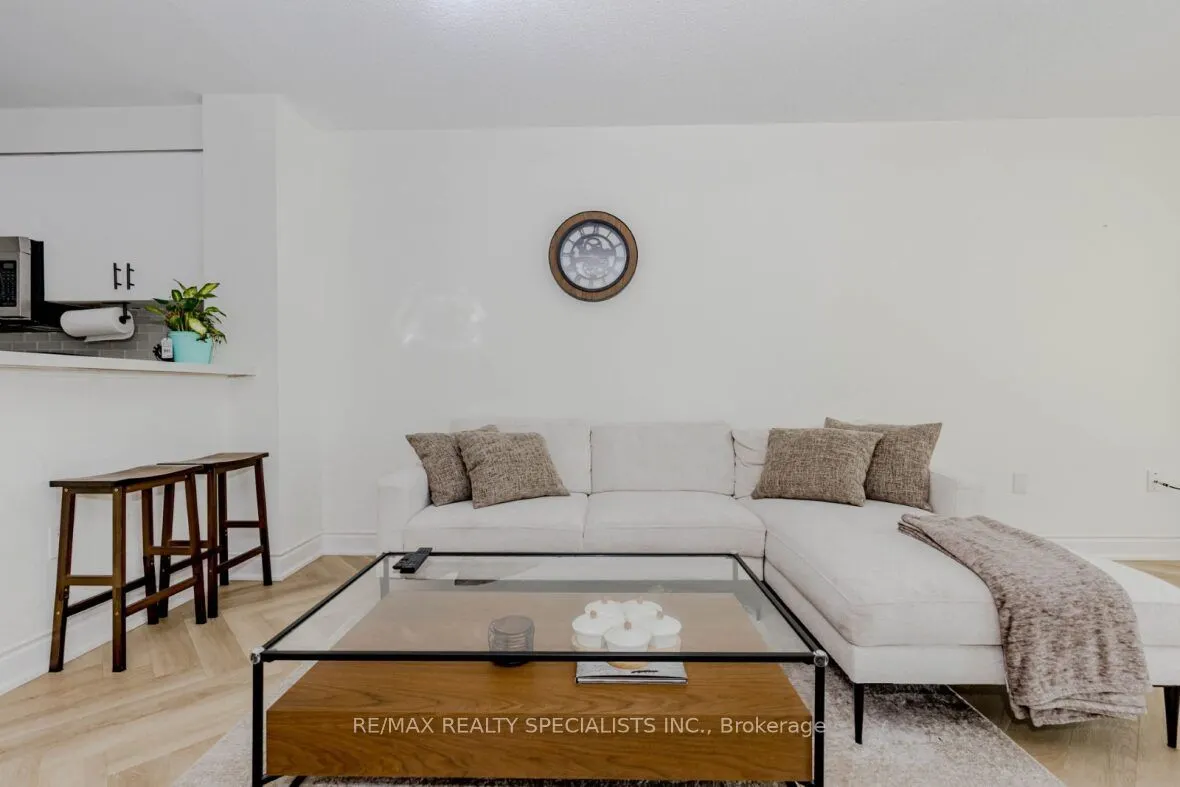 2177 Burnhamthorpe Road W, #1102