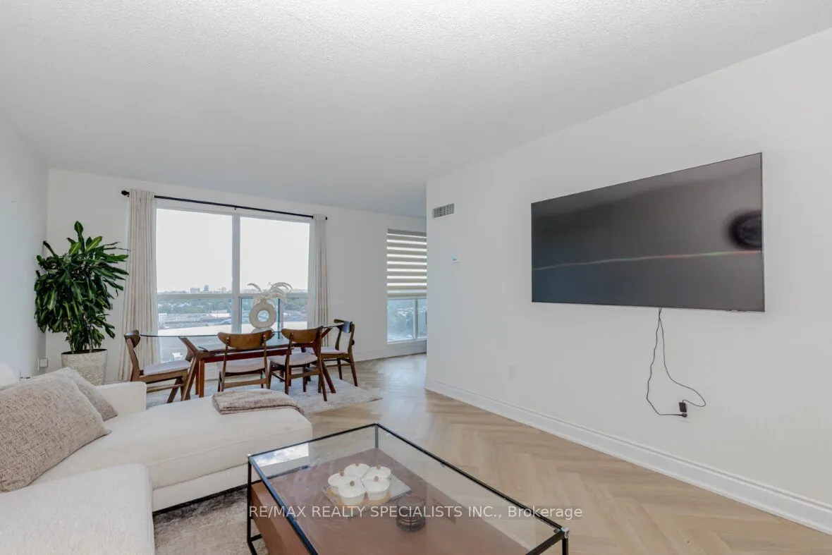2177 Burnhamthorpe Road W, #1102