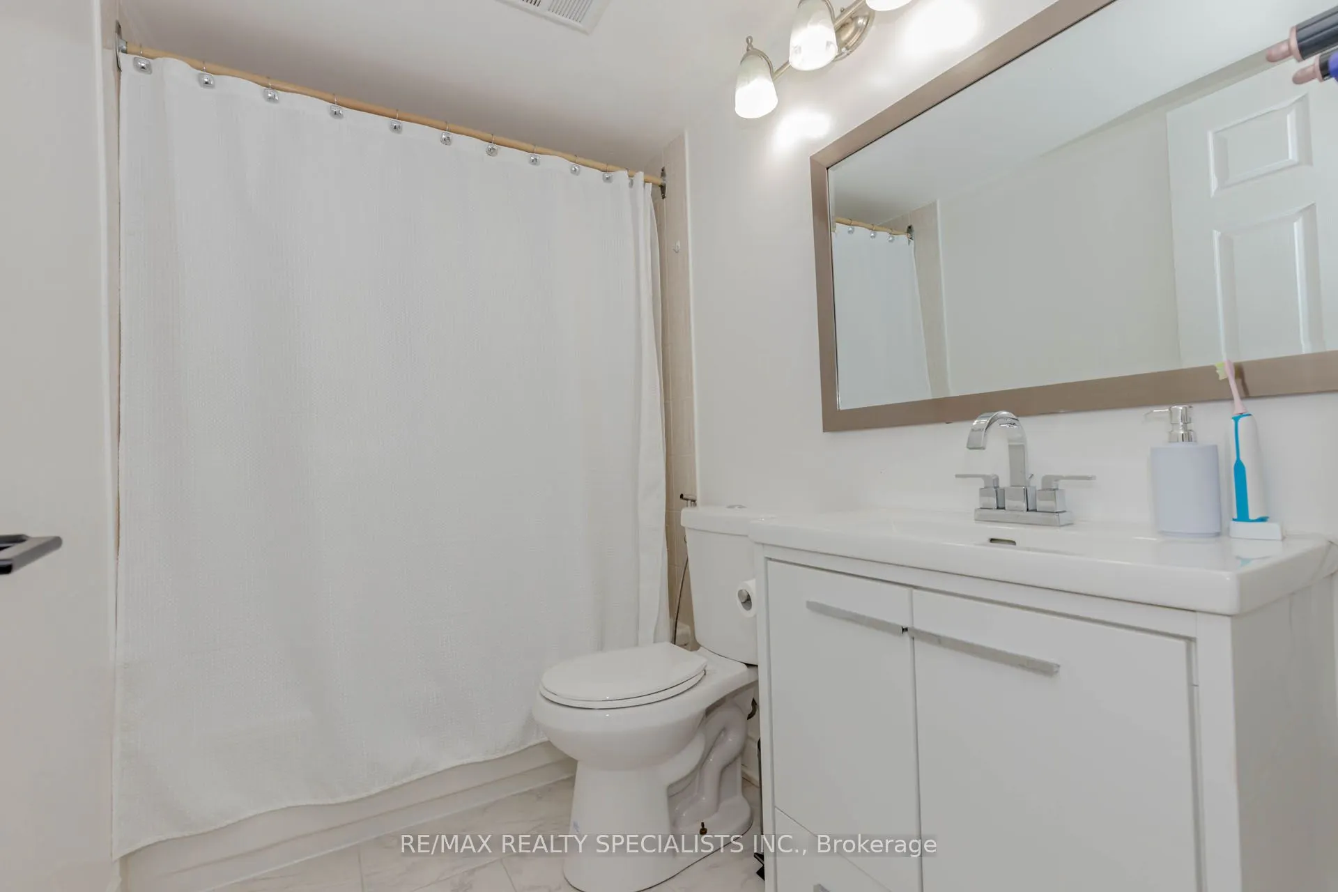 2177 Burnhamthorpe Road W, #1102