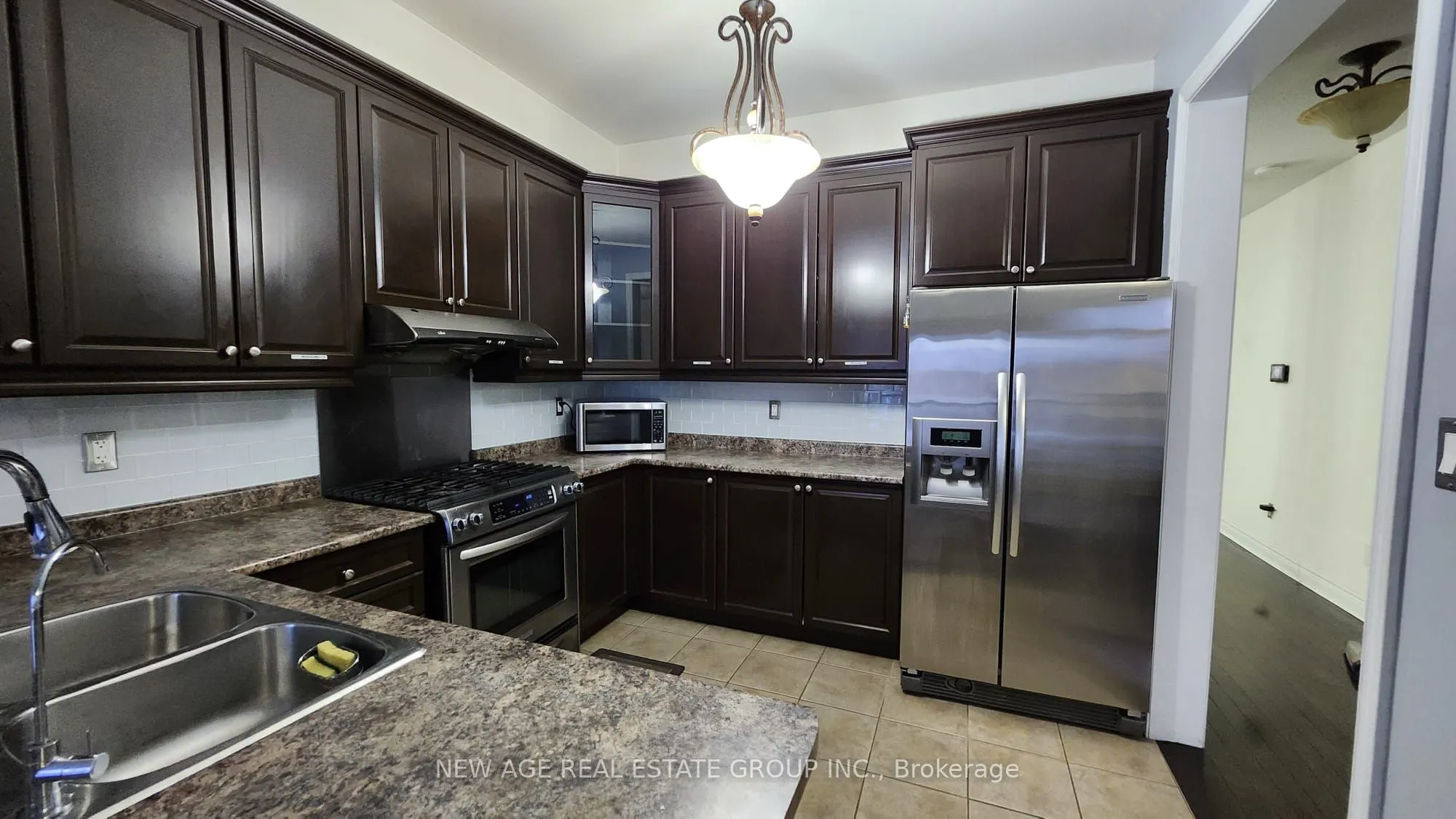80 Tatra Crescent, #2