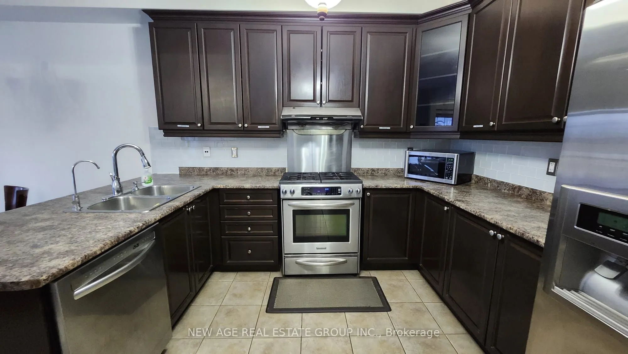 80 Tatra Crescent, #2
