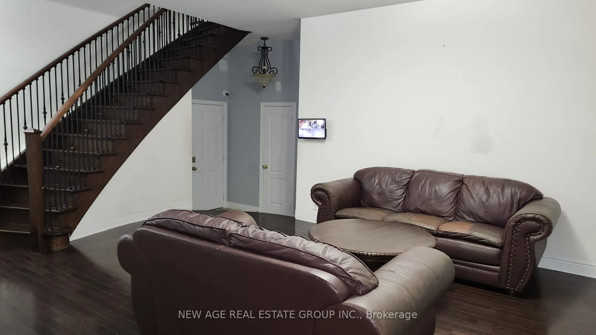 80 Tatra Crescent, #2