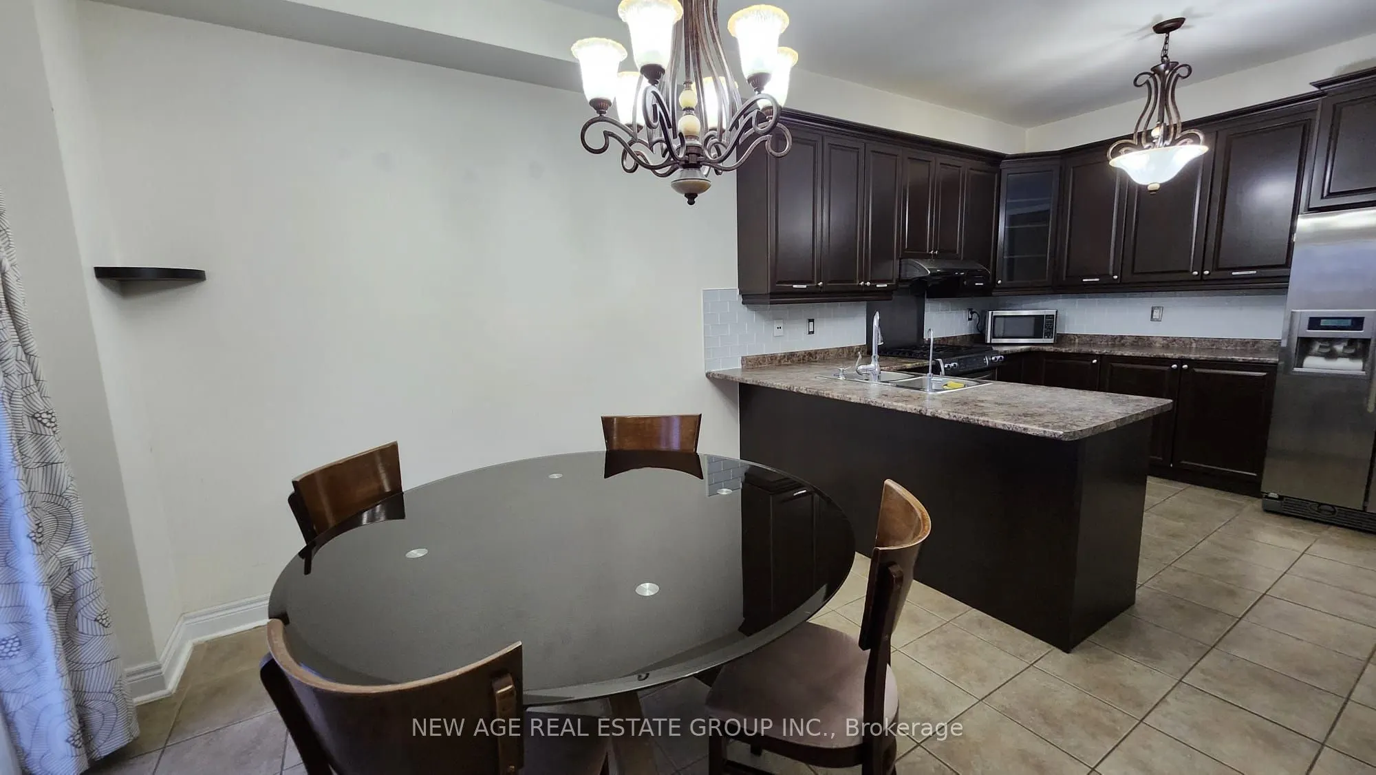 80 Tatra Crescent, #2