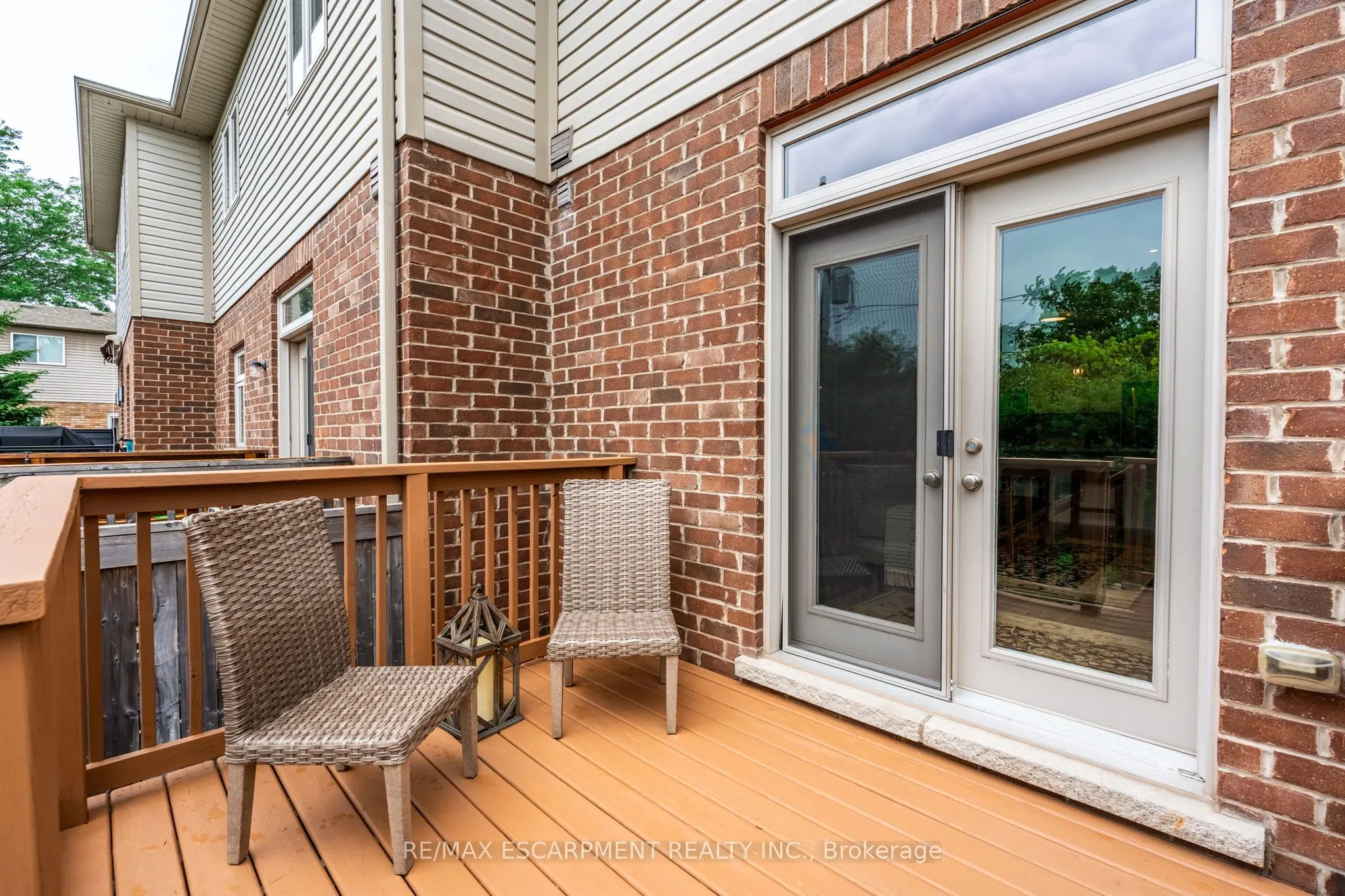 5056 New Street, #15