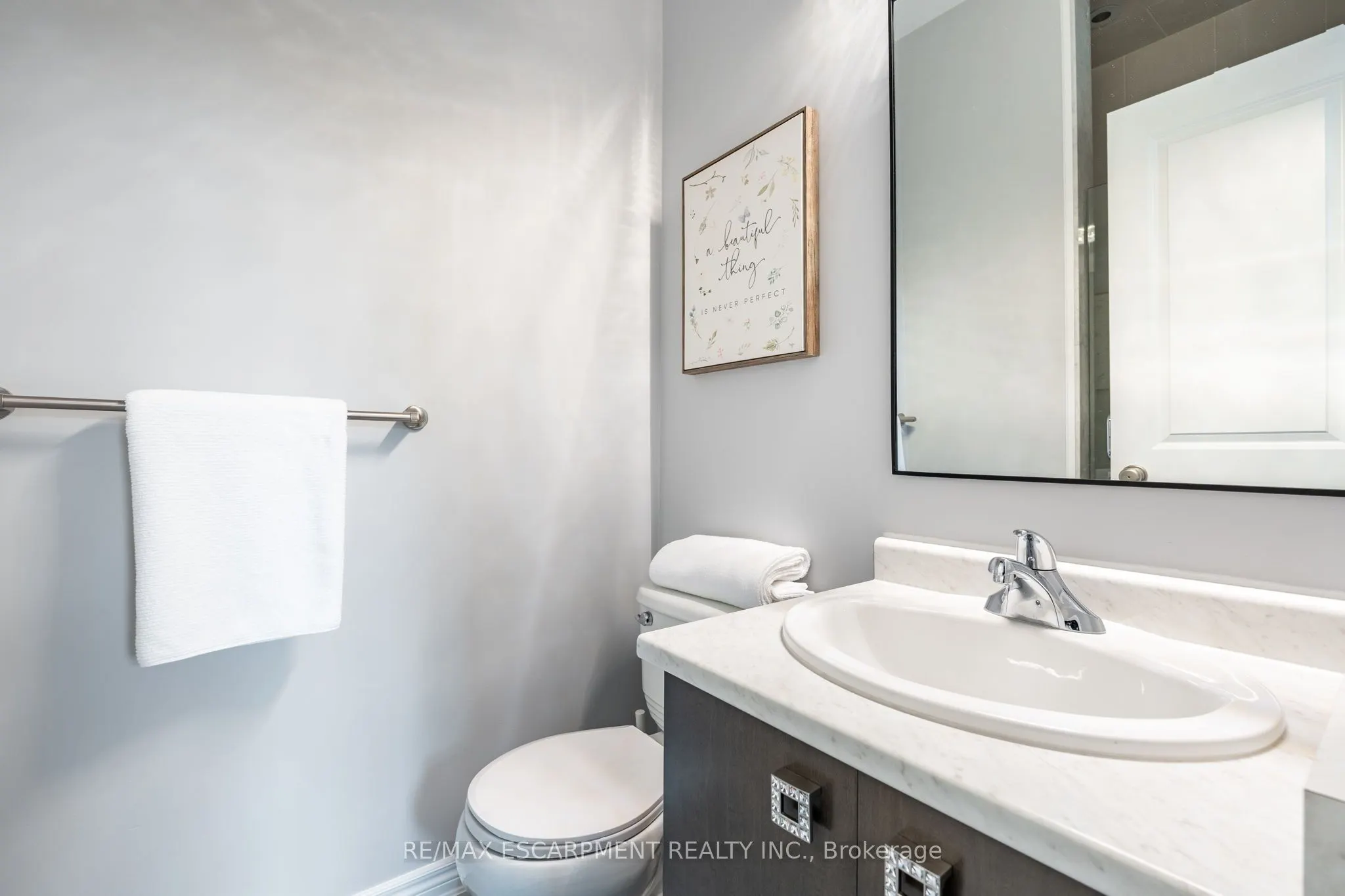 5056 New Street, #15