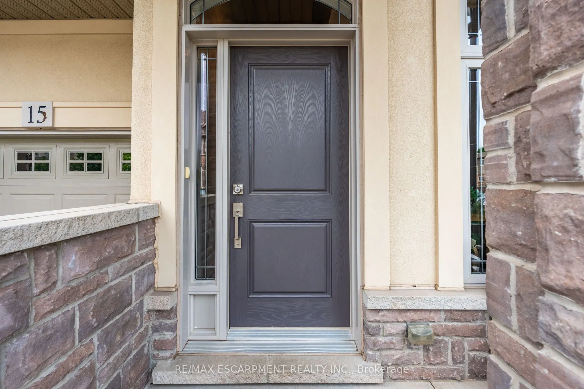 5056 New Street, #15