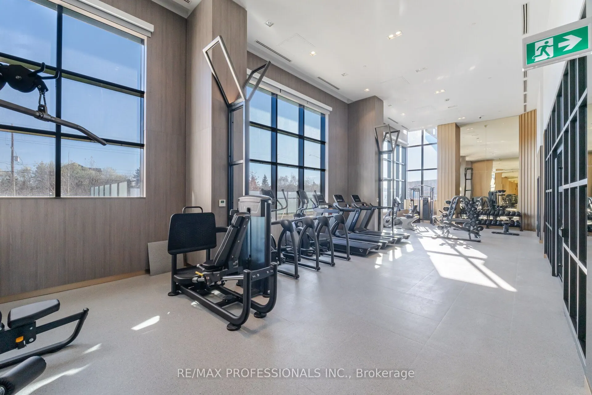 395 Dundas Street W, #603