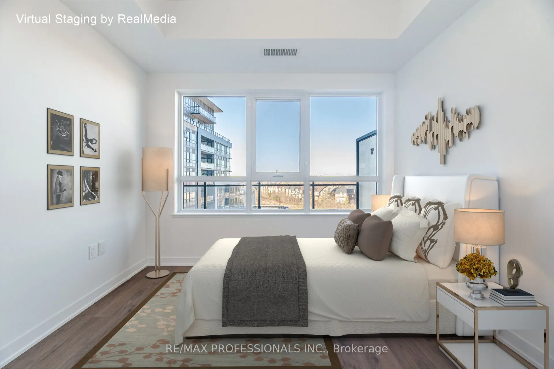 395 Dundas Street W, #603