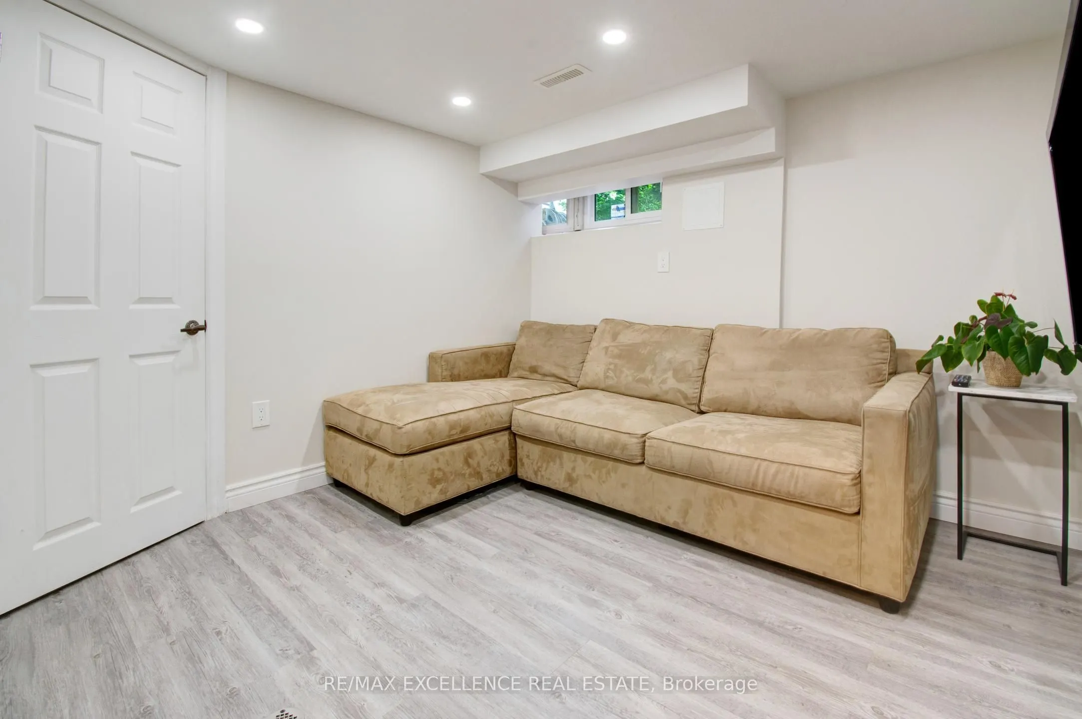 3047 Merritt Avenue