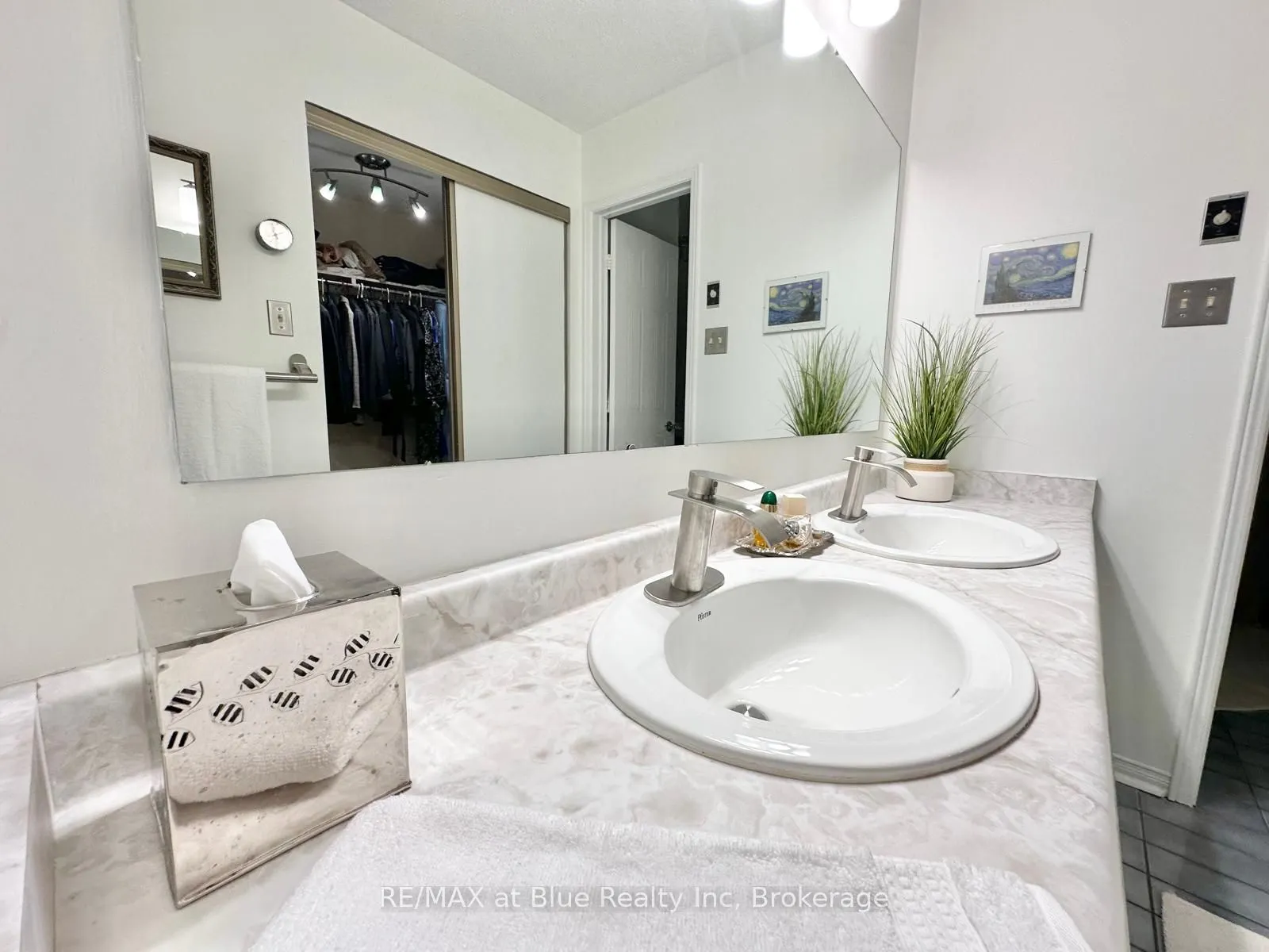 8 Stornwood Court, #8