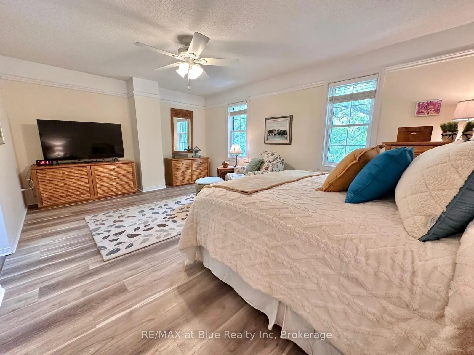 8 Stornwood Court, #8
