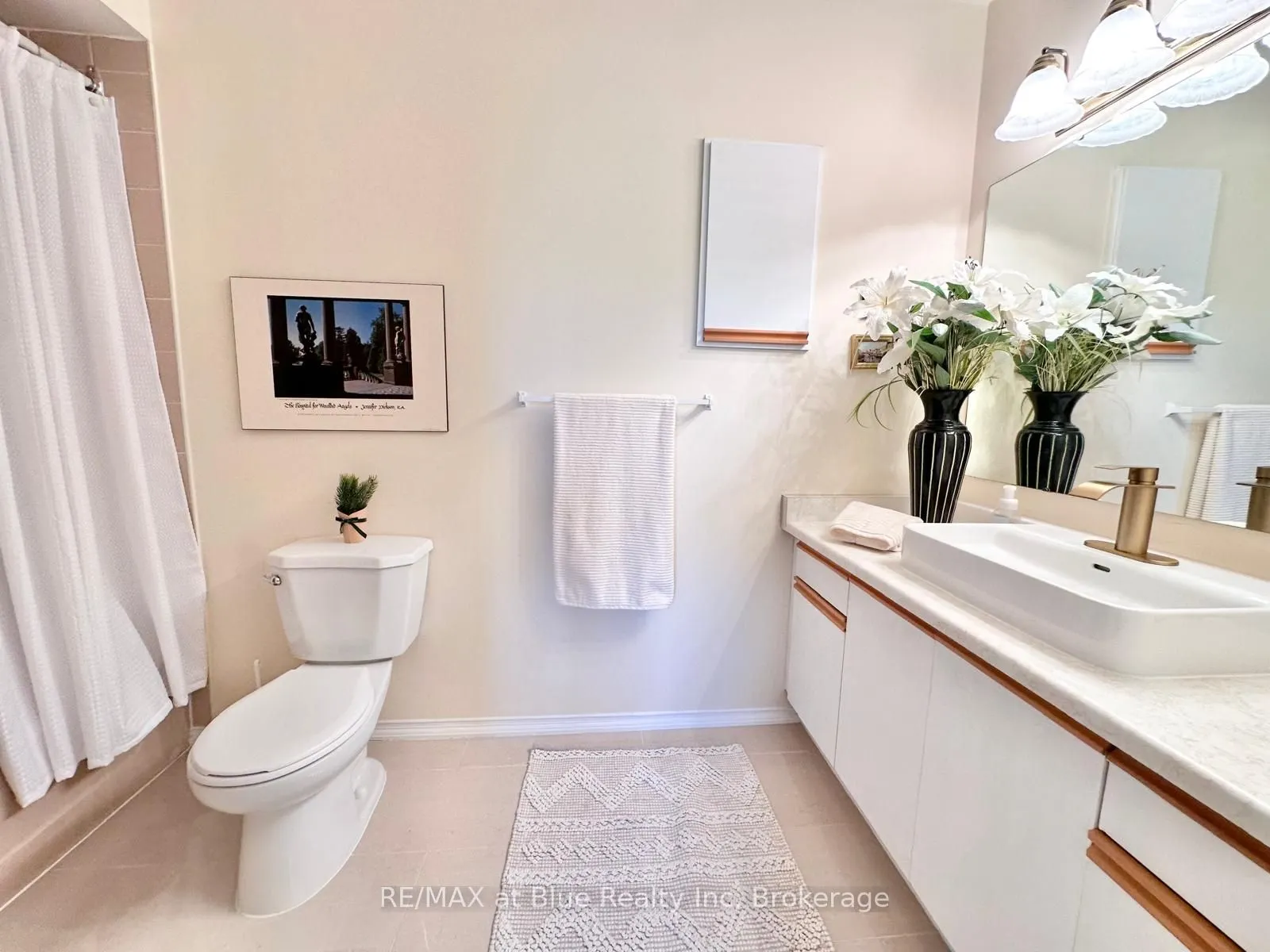 8 Stornwood Court, #8