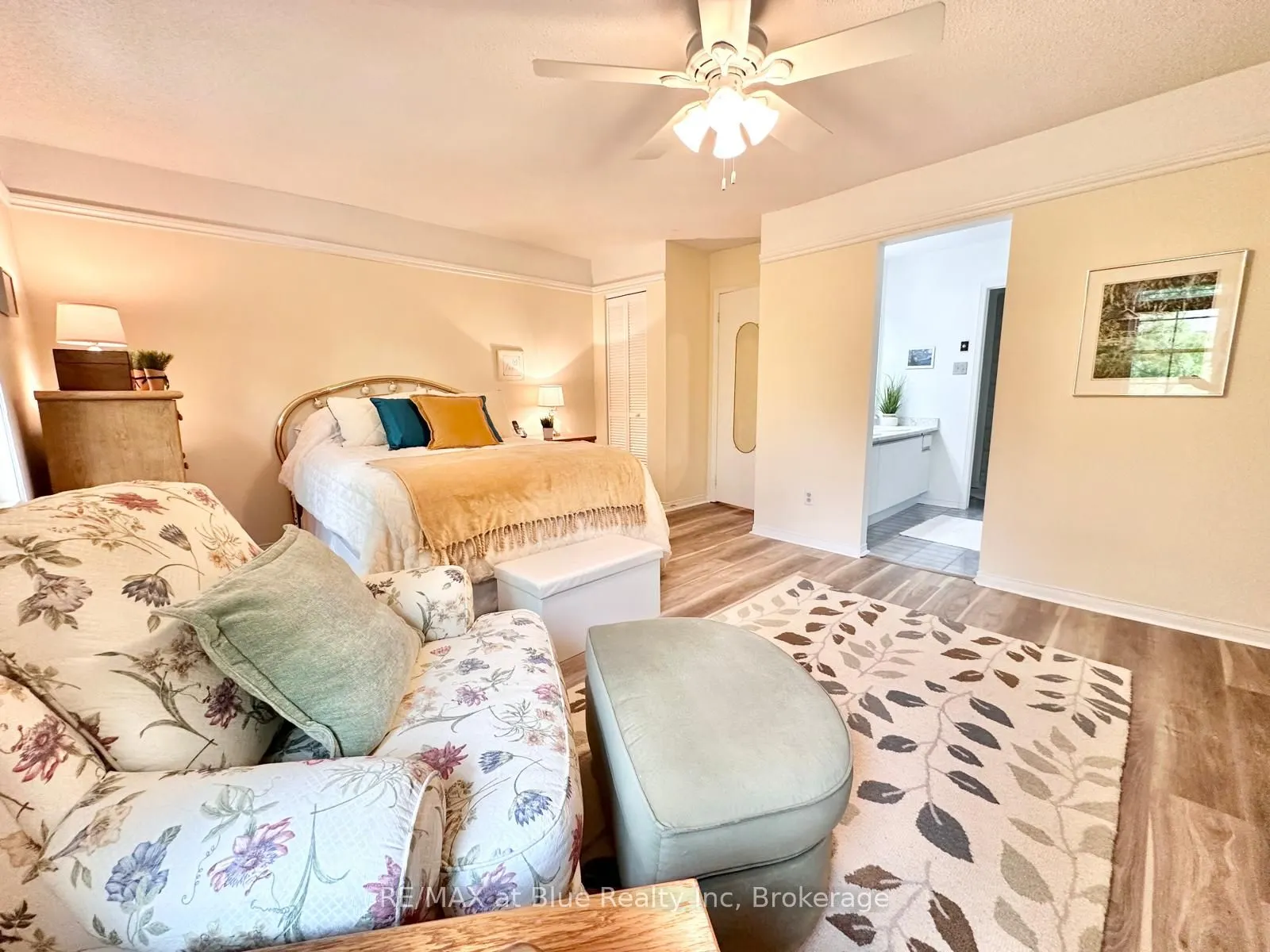 8 Stornwood Court, #8