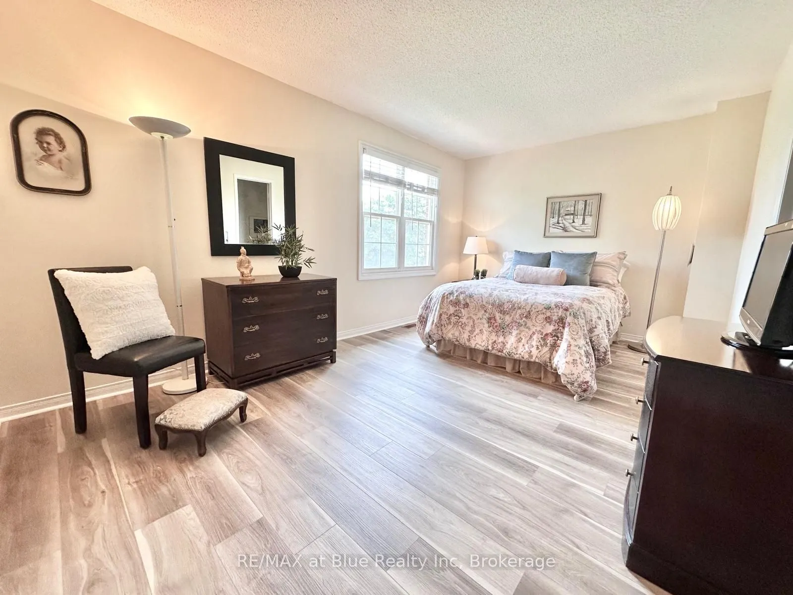 8 Stornwood Court, #8