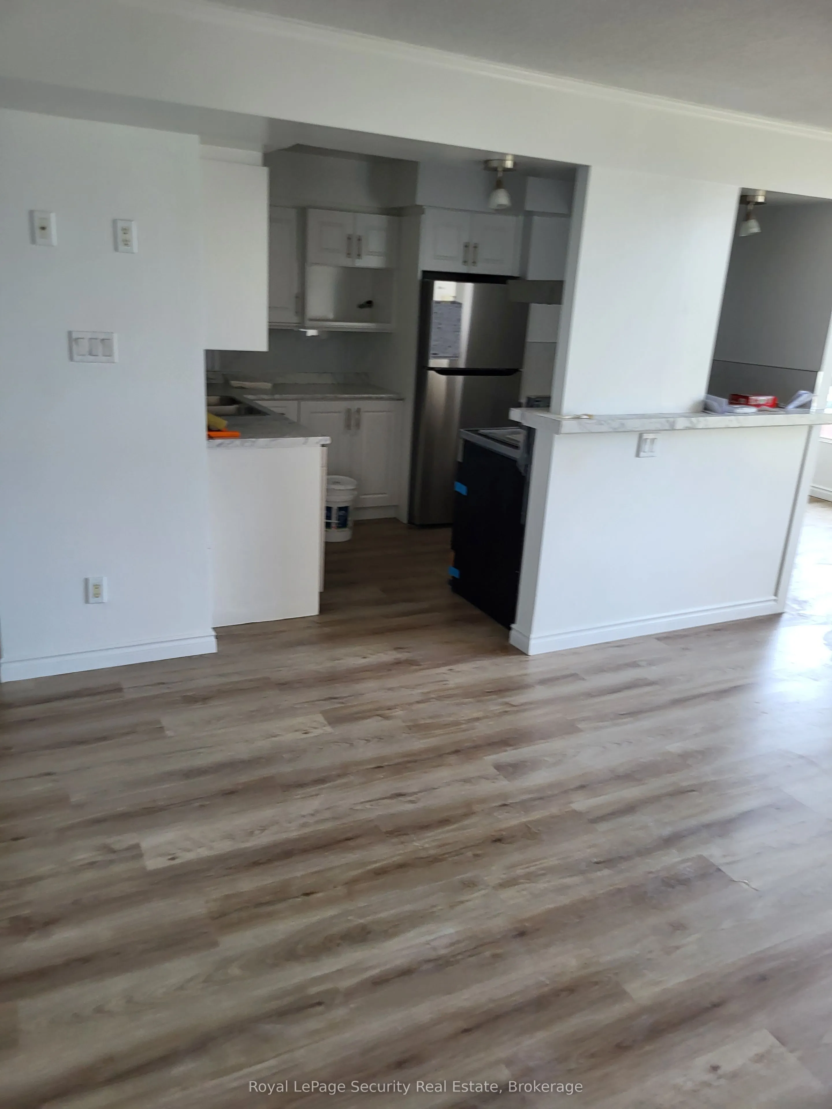 2470 Eglinton Avenue W, #605