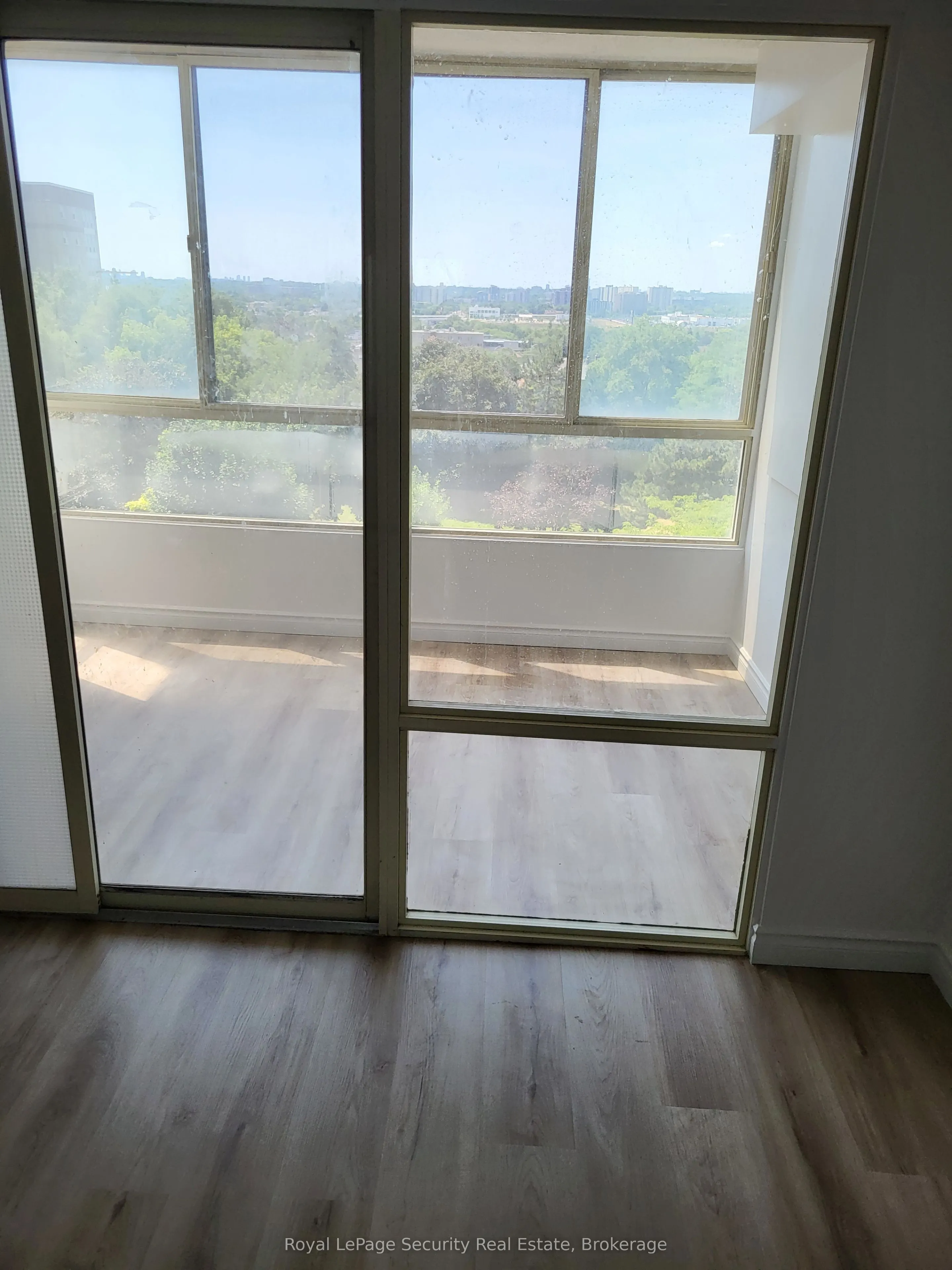 2470 Eglinton Avenue W, #605