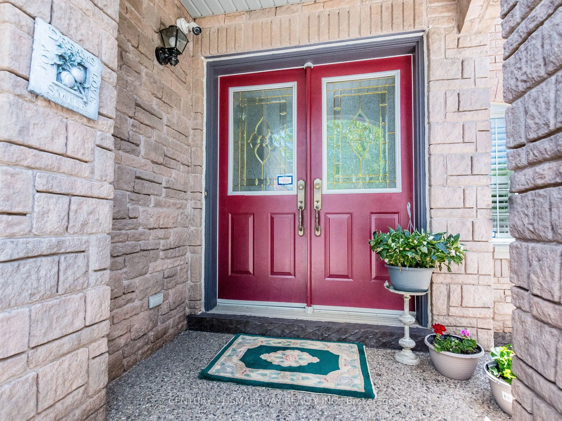38 Bottlebrush Drive