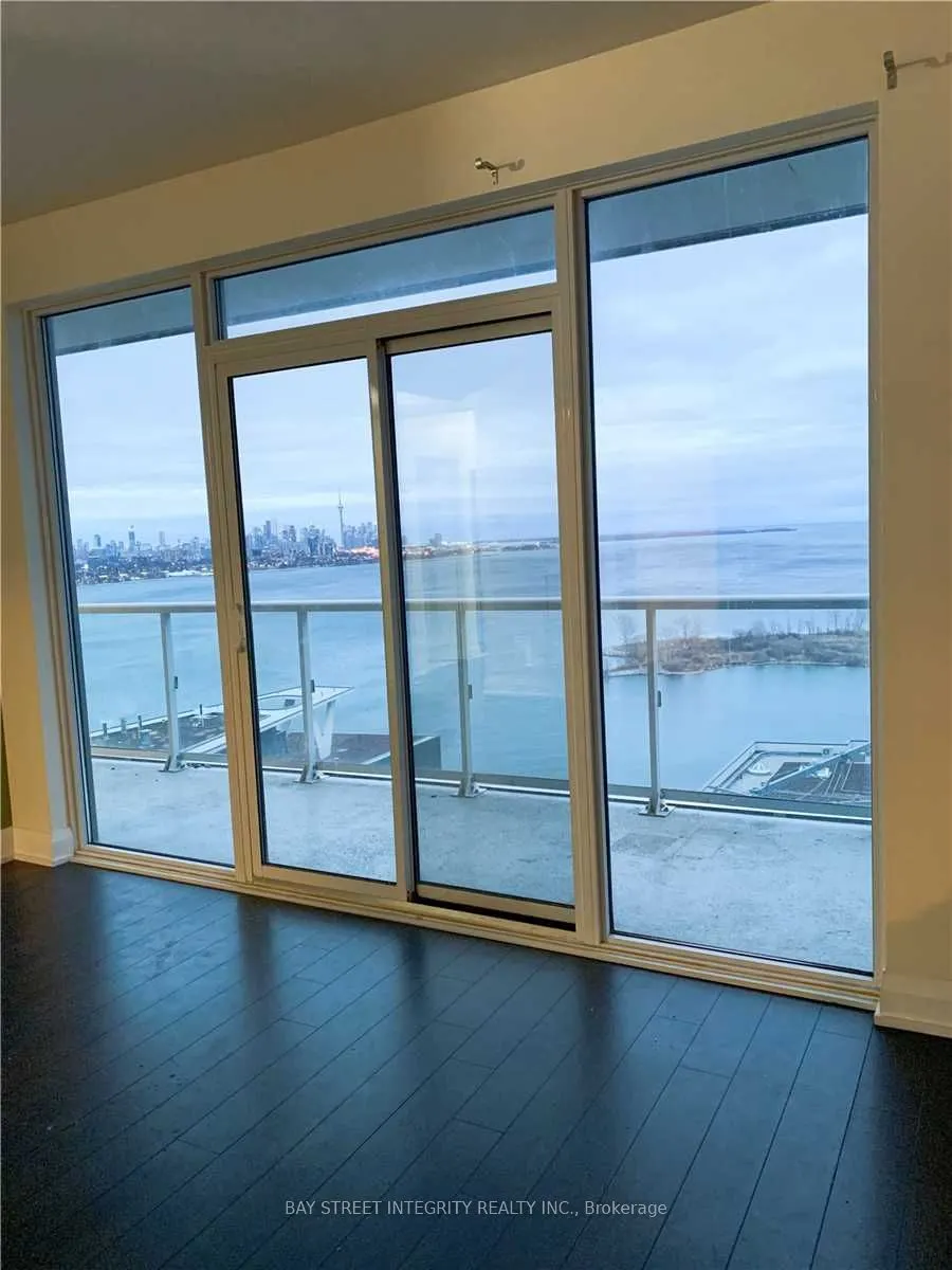 56 Annie Craig Drive, #2502