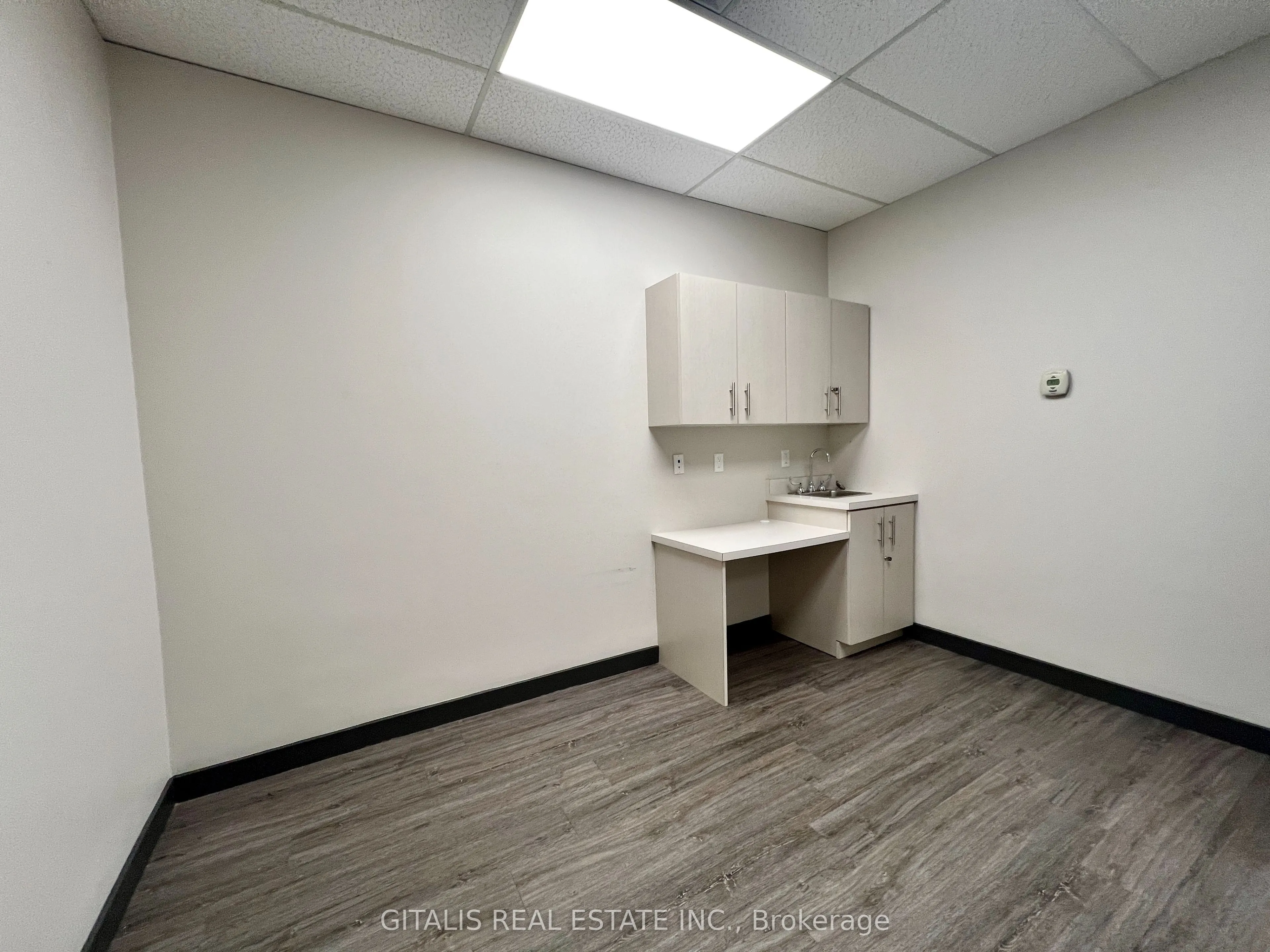 1599 Hurontario Street, #304