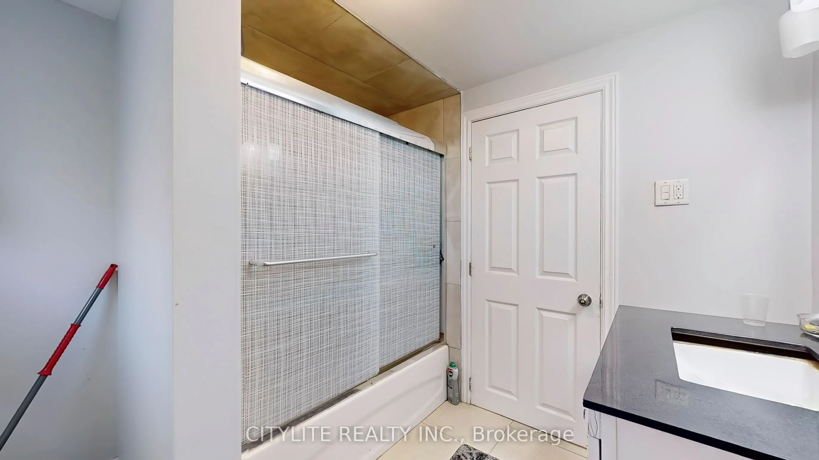 170 Lambton Avenue