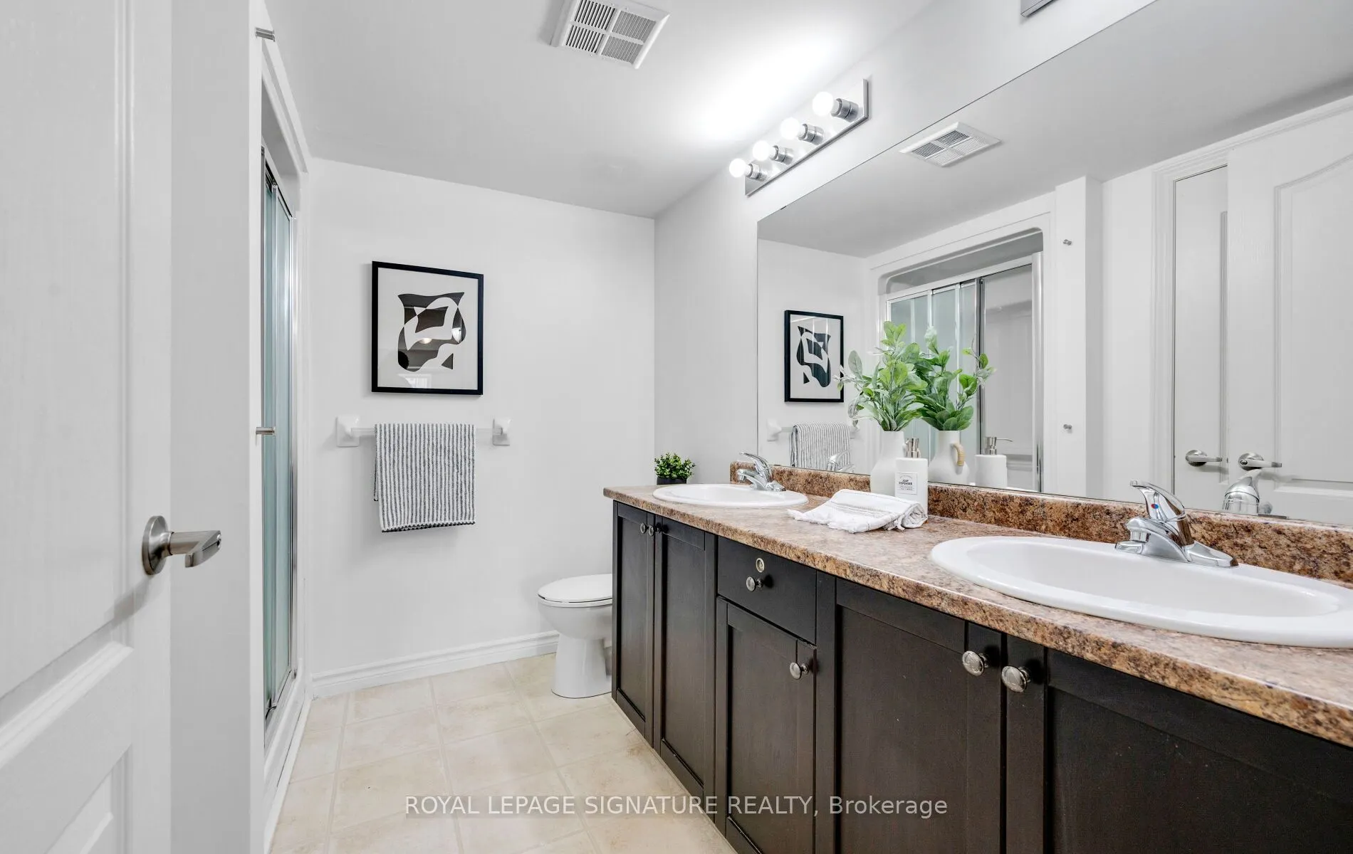 1470 Main Street E, #204