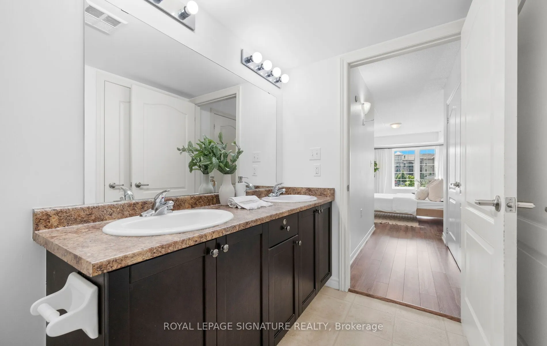 1470 Main Street E, #204