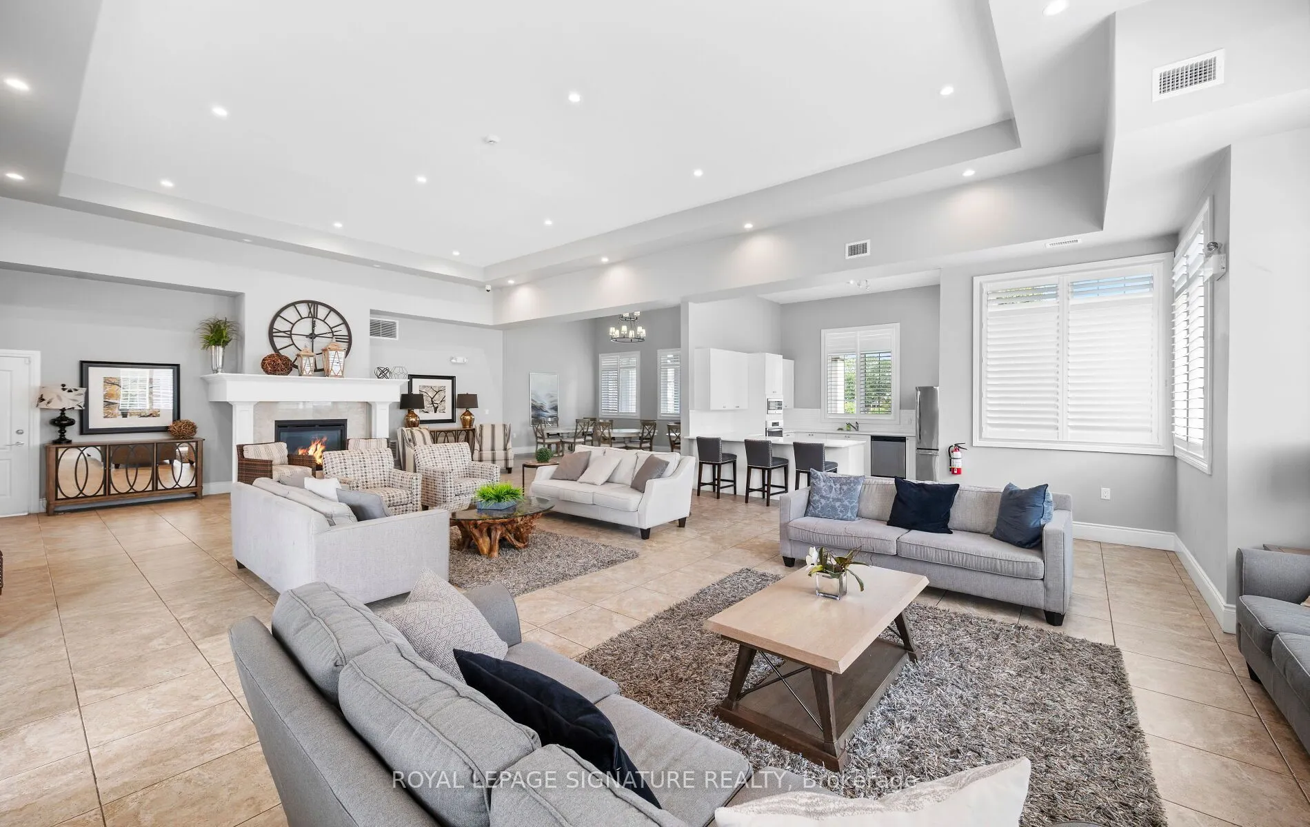 1470 Main Street E, #204